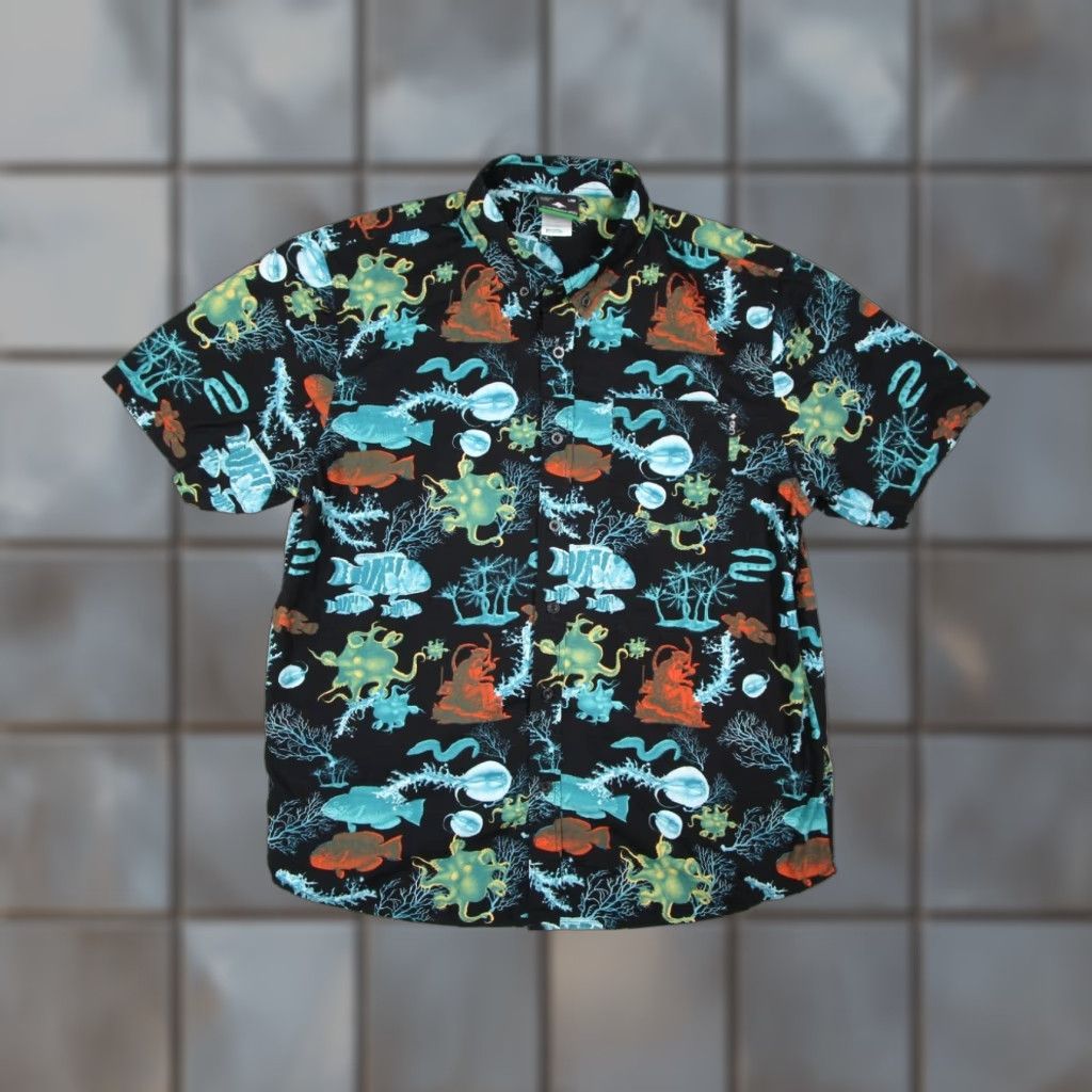 LRG Shirt Men Large Black Short Sleeve Button Up Hawaiian Fish