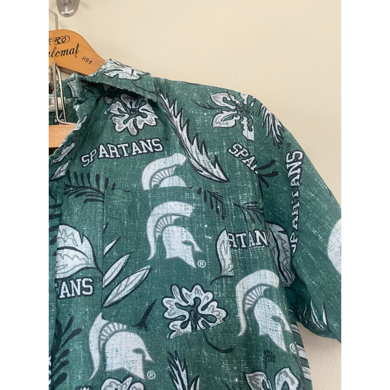 NCAA Wes & Willy M Cabana Boy Hawaiian Shirt Michigan State Size US M / EU 48-50 / 2 - 1 Thumbnail