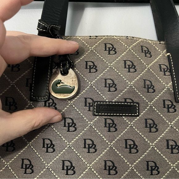 Dooney & Bourke Dooney and Bourke initial east/west tote Size ONE SIZE - 4 Thumbnail