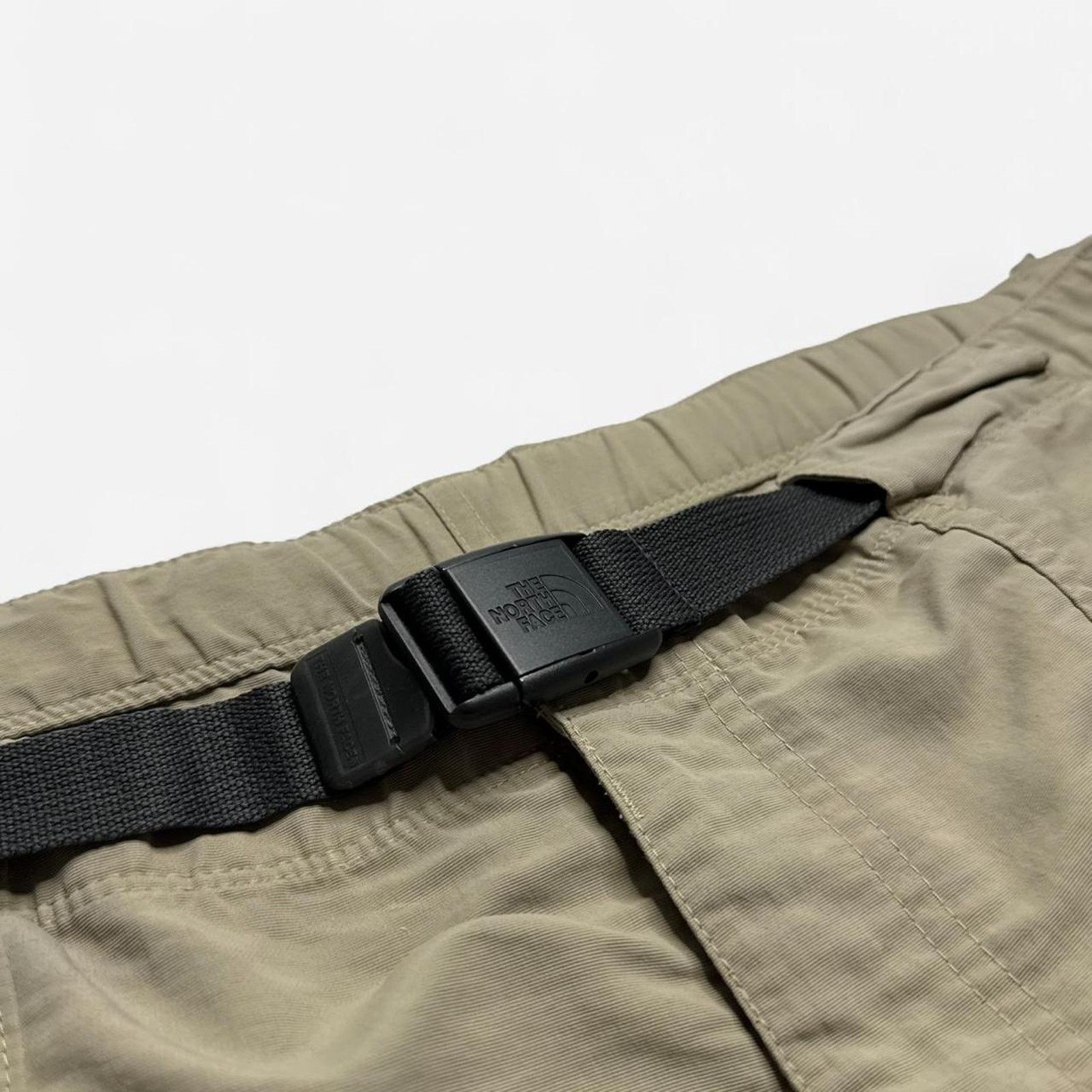 The North Face The North Face Class V Belted Cargo Shorts XXL Tan Outdoor Size US 42 / EU 58 - 4 Thumbnail