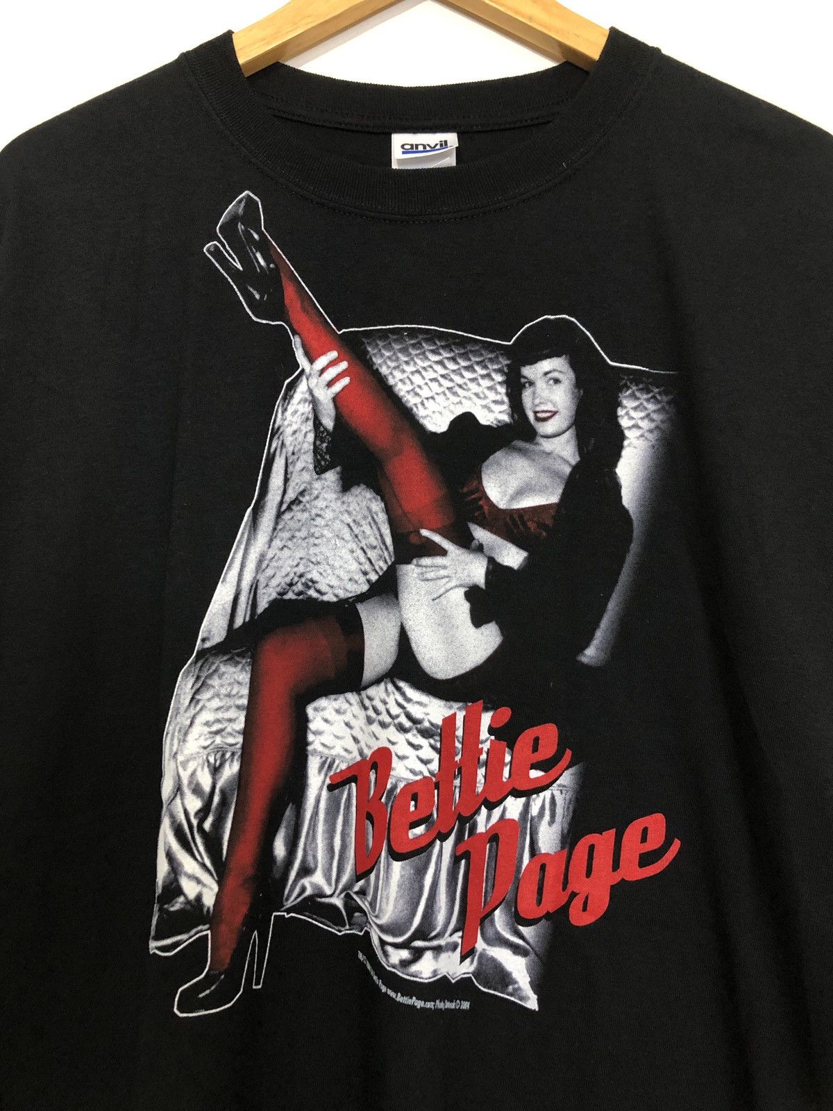 Vintage NOS 00s Bettie Page T-Shirt Size US XL / EU 56 / 4 - 2 Thumbnail