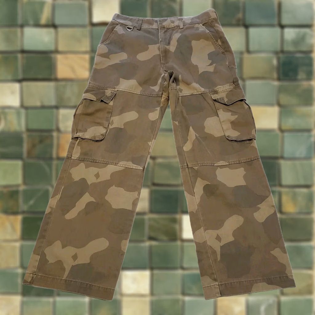 Pistola PISTOLA Addie High Rise Camo Cargo Trouser Womens Size 27 Wide Leg Pants Size 27" / US 4 / IT 40 - 1 Thumbnail