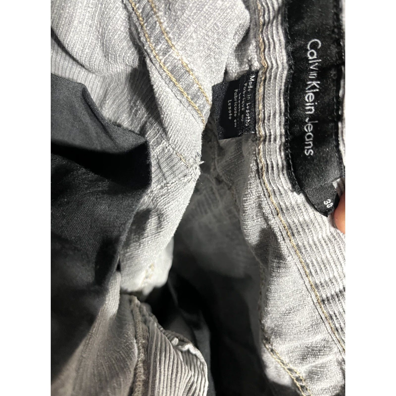 Calvin Klein Calvin Klein Pants Mens 30x29 Gray Corduroy Chino Straight Leg 30 Inseam Regular Rise Mid Flat Front Button Zipper Pockets Size US 30 / EU 46 - 4 Thumbnail