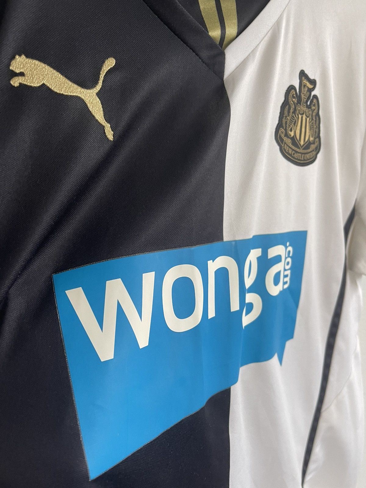 Puma Newcastle United 2013-2014 Limited Edition Members Only Kit Size US M / EU 48-50 / 2 - 3 Thumbnail