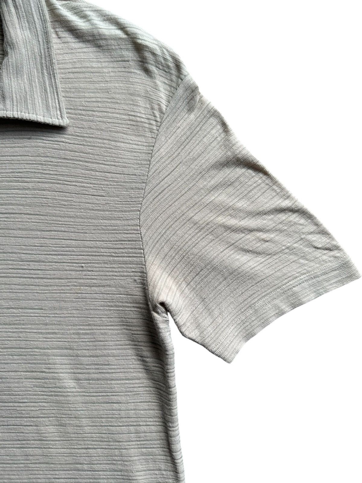 Giorgio Armani 00’s Armani Jeans pleated fabric polo tee Size US M / EU 48-50 / 2 - 4 Thumbnail