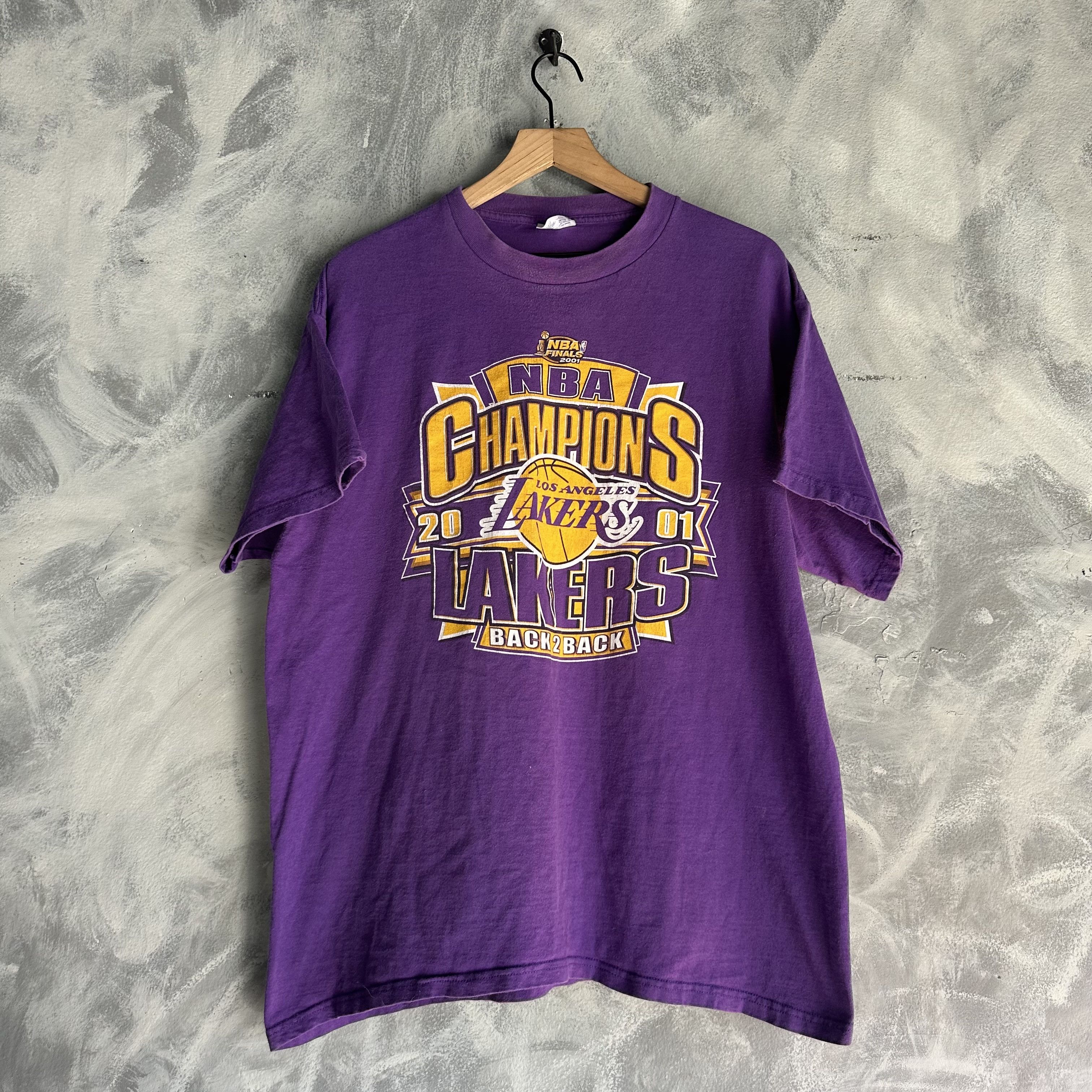 Champion Vintage Los Angeles LA Lakers 2001 Back 2 Back T Shirt Size US XL / EU 56 / 4 - 1 Thumbnail