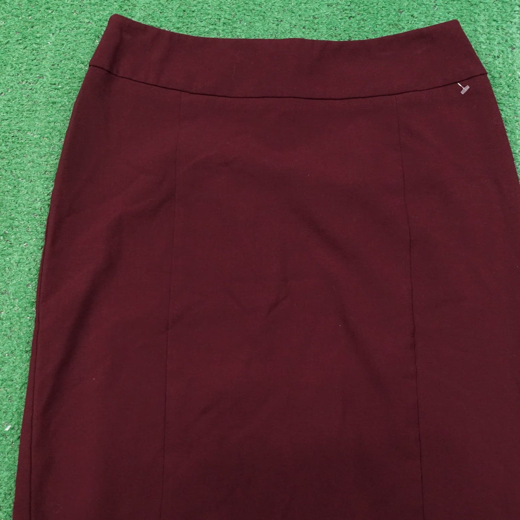 Vintage Vintage New York & Company Stretch Pencil Skirt Women’s Size 4 Burgundy Solid Midi Workwear Size 27" / US 4 / IT 40 - 2 Thumbnail