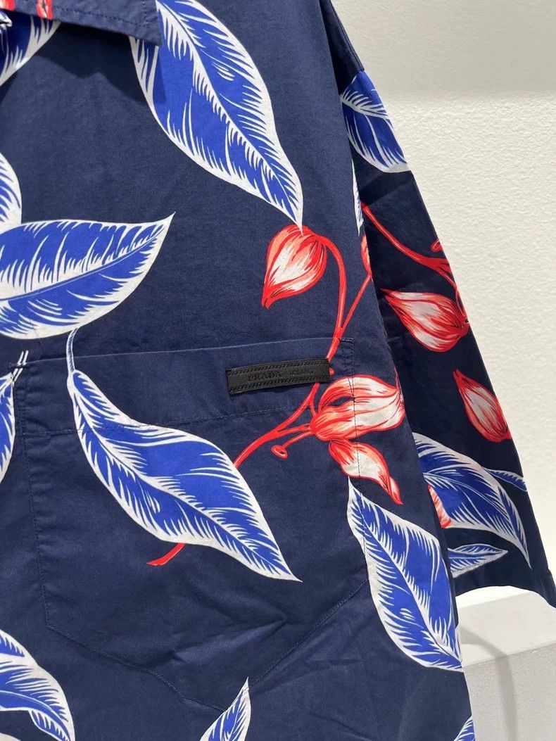 Prada Prada Leaf short-sleeved shirt 2501-Nextarrow Size US M / EU 48-50 / 2 - 4 Thumbnail