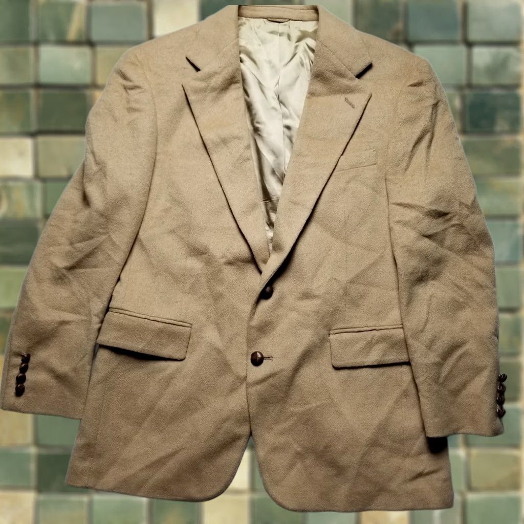 Ralph Lauren Ralph Lauren POLO University Blazer Jacket Men Camel Hair Sports Coat 40R Tan Long Solid Two Button Size US L / EU 52-54 / 3 - 1 Thumbnail