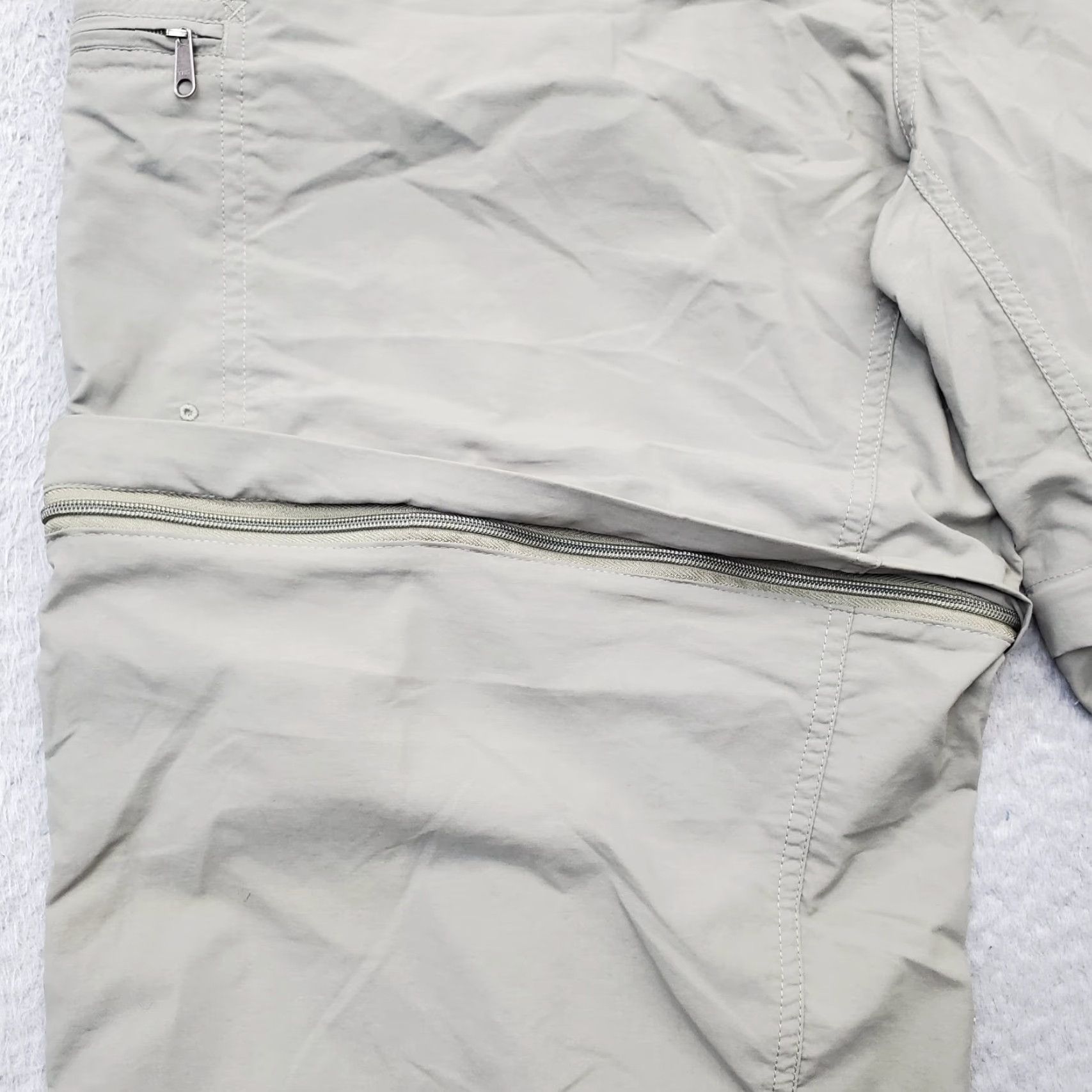 Vintage Columbia Mens XL Green Convertible Cargo Pants Slim? No, Regular Cargo Pants Mens XL Green Columbia Cargo Pants Mens XL Green Streetwear Outdoors Size US 36 / EU 52 - 3 Thumbnail