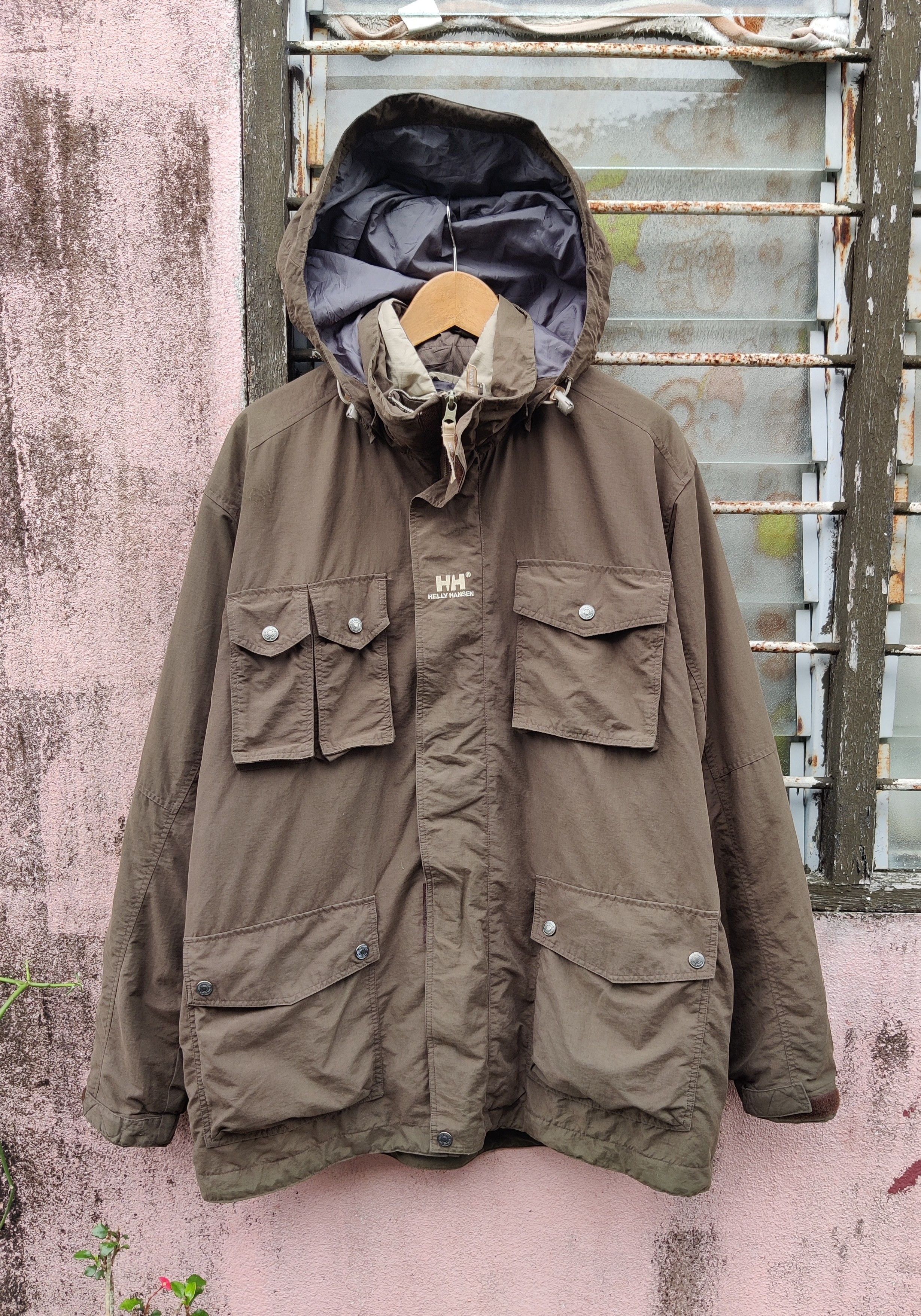 Helly Hansen Vintage Helly Hansen Sailing Multi Pocket Winter Jacket Size US L / EU 52-54 / 3 - 2 Thumbnail