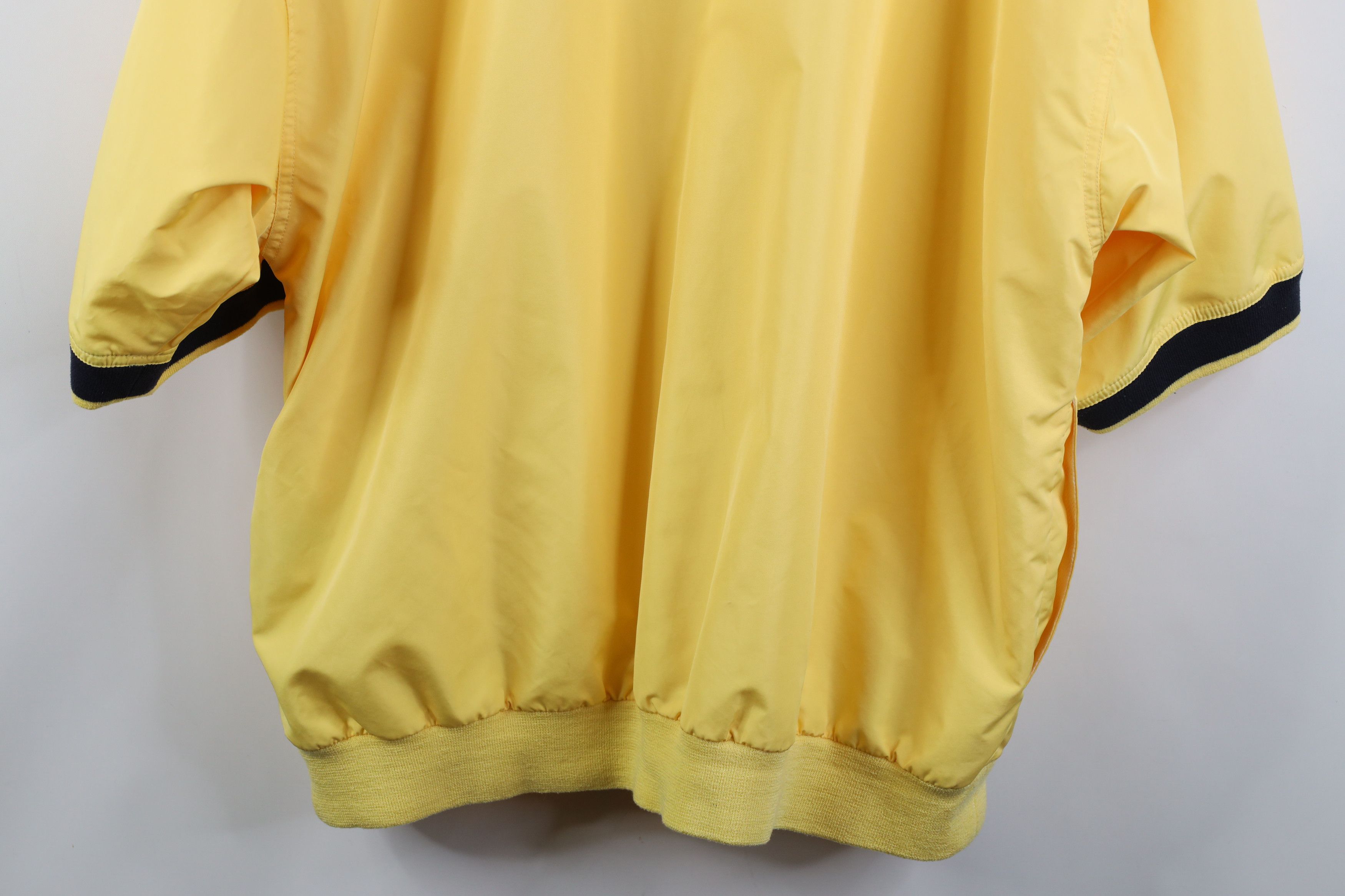 Vintage Vintage University of Michigan Short Sleeve Golf Rain Jacket Size US XL / EU 56 / 4 - 14 Thumbnail