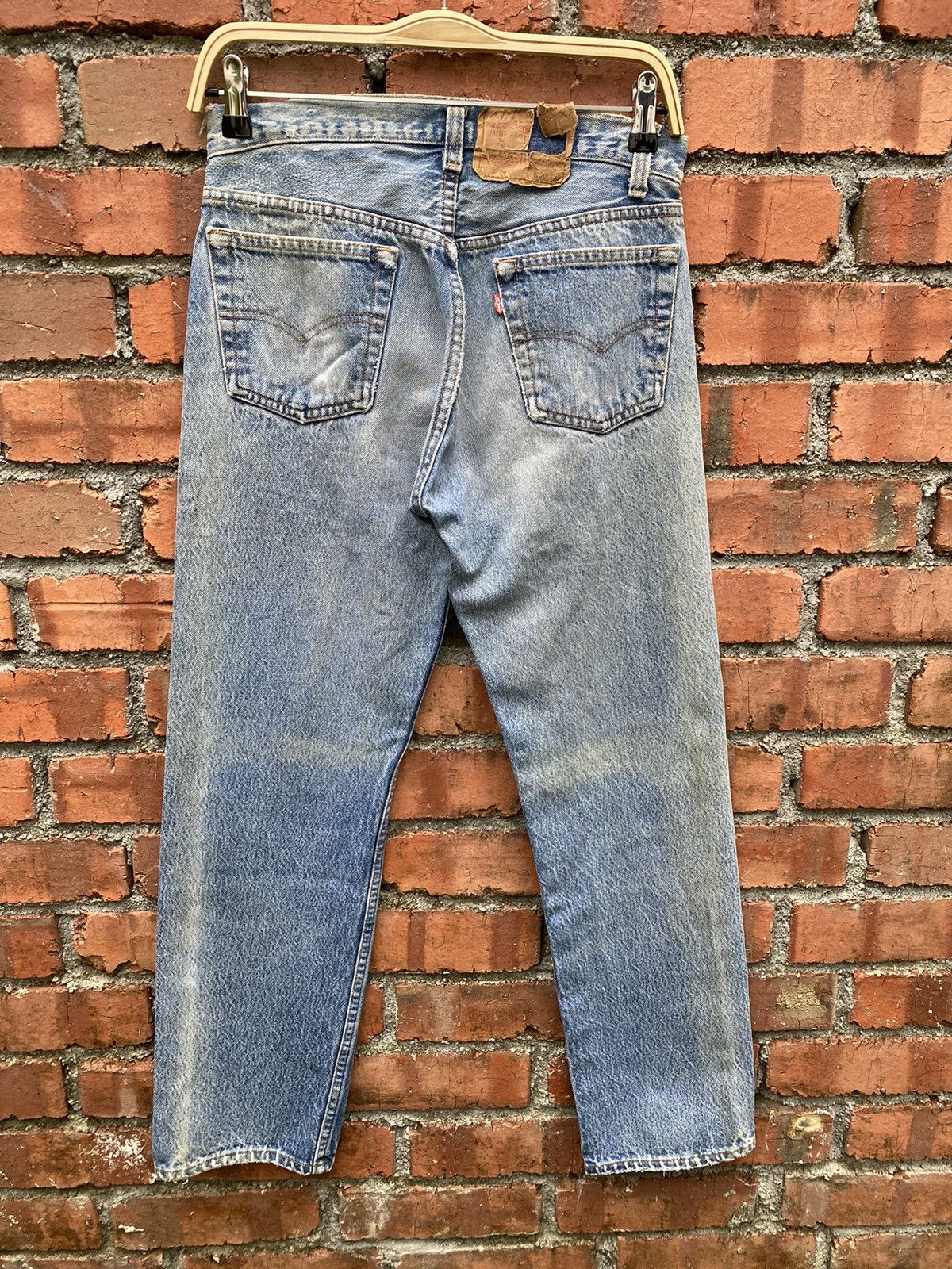 Levi's × Levi's Vintage Clothing × Vintage W29x28.5 vintage levi's 501 distressed made in USA Size US 29 - 4 Thumbnail
