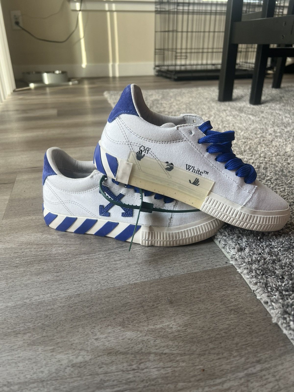 Off-White Off-White Vulc Low Cut Sneaker (White/Blue) Size US 7 / IT 37 - 1 Thumbnail