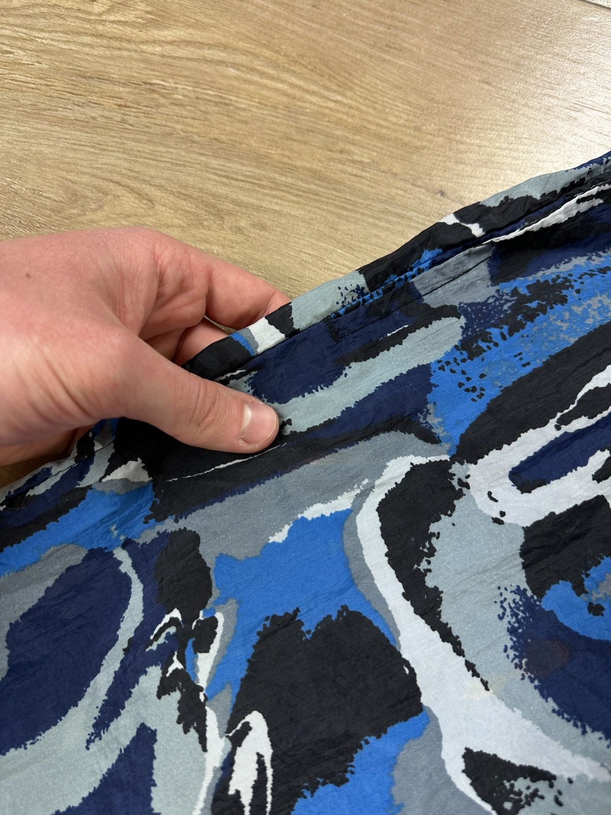 Nike × Vintage Vintage 90’s Nike Nylon Abstract All Over Print Swim Shorts Size US 32 / EU 48 - 4 Thumbnail