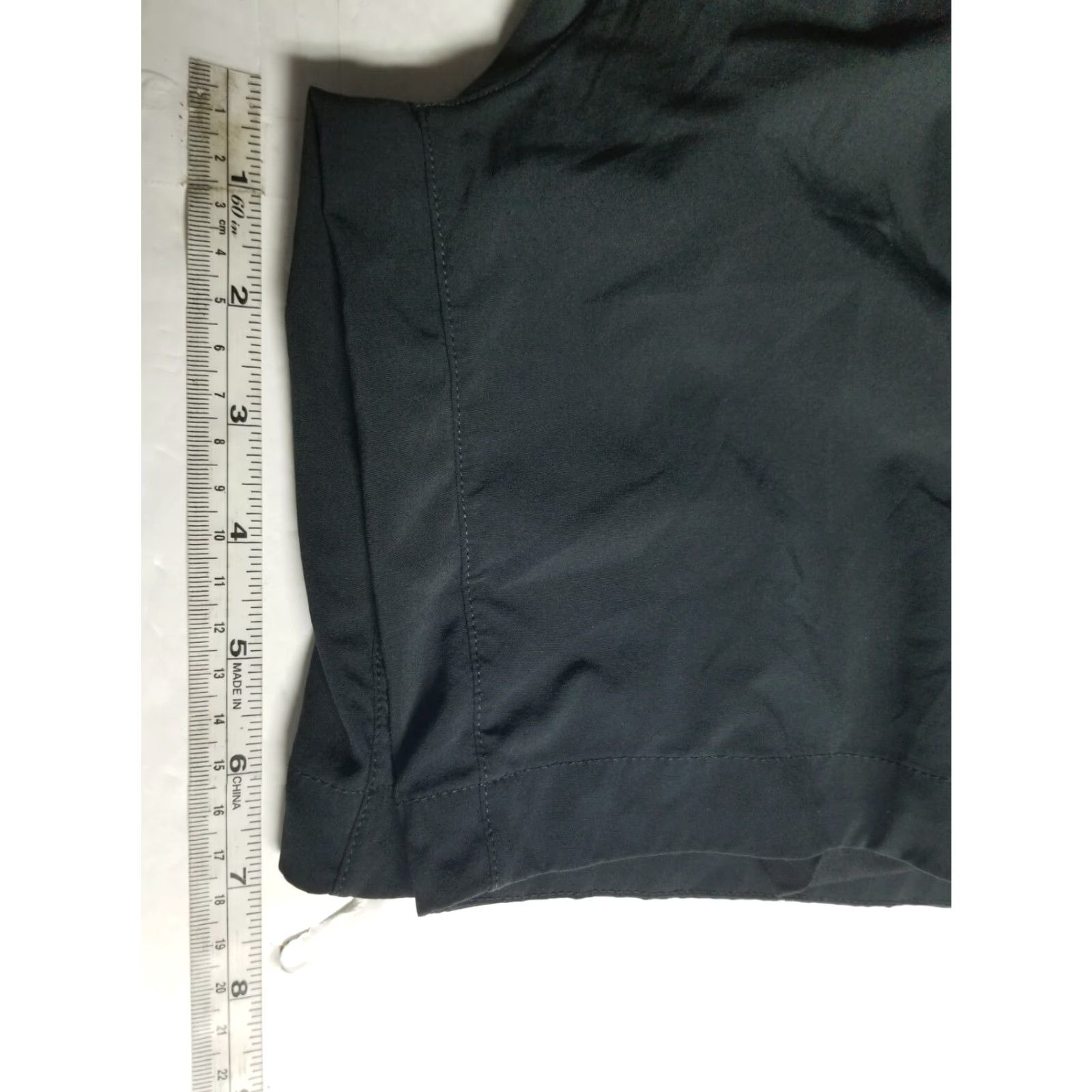 Rhone Rhone Athletic Shorts Pockets Black Mens Size Medium Linning See Pics Size US 31 - 4 Thumbnail