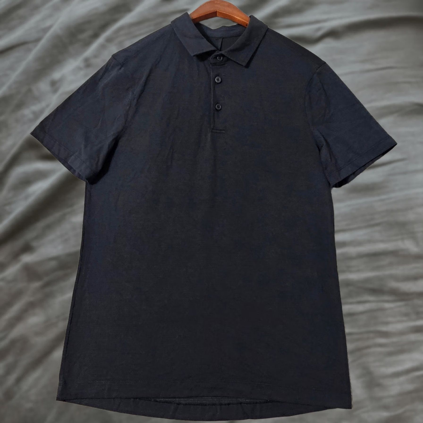 Lululemon Lululemon Mens Polo Shirt Small Navy Blue Athletic Training Golf Size US S / EU 44-46 / 1 - 1 Thumbnail