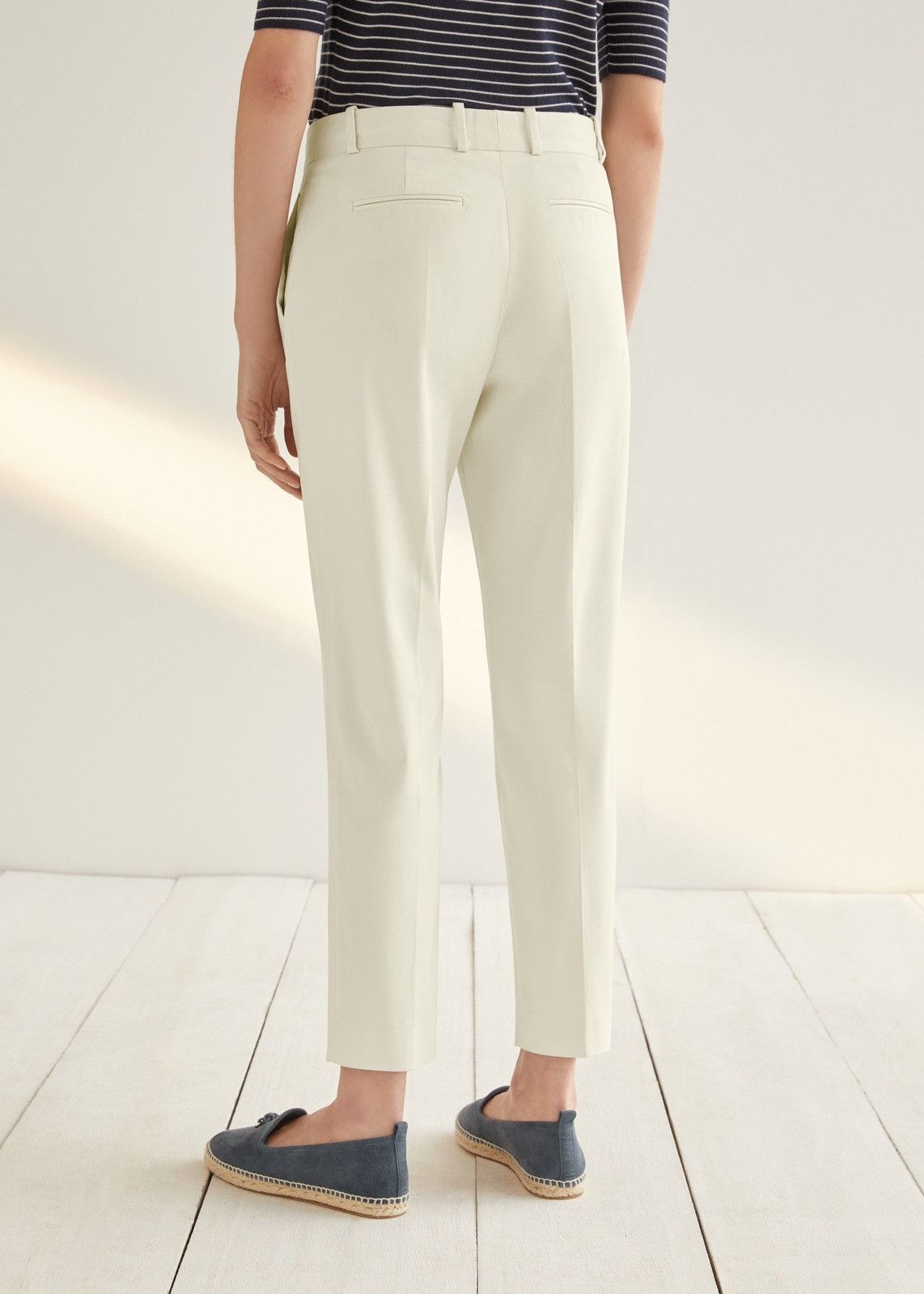 Loro Piana o1srvl11e0824 Derk Pant in White Size 27" / US 4 / IT 40 - 2 Thumbnail