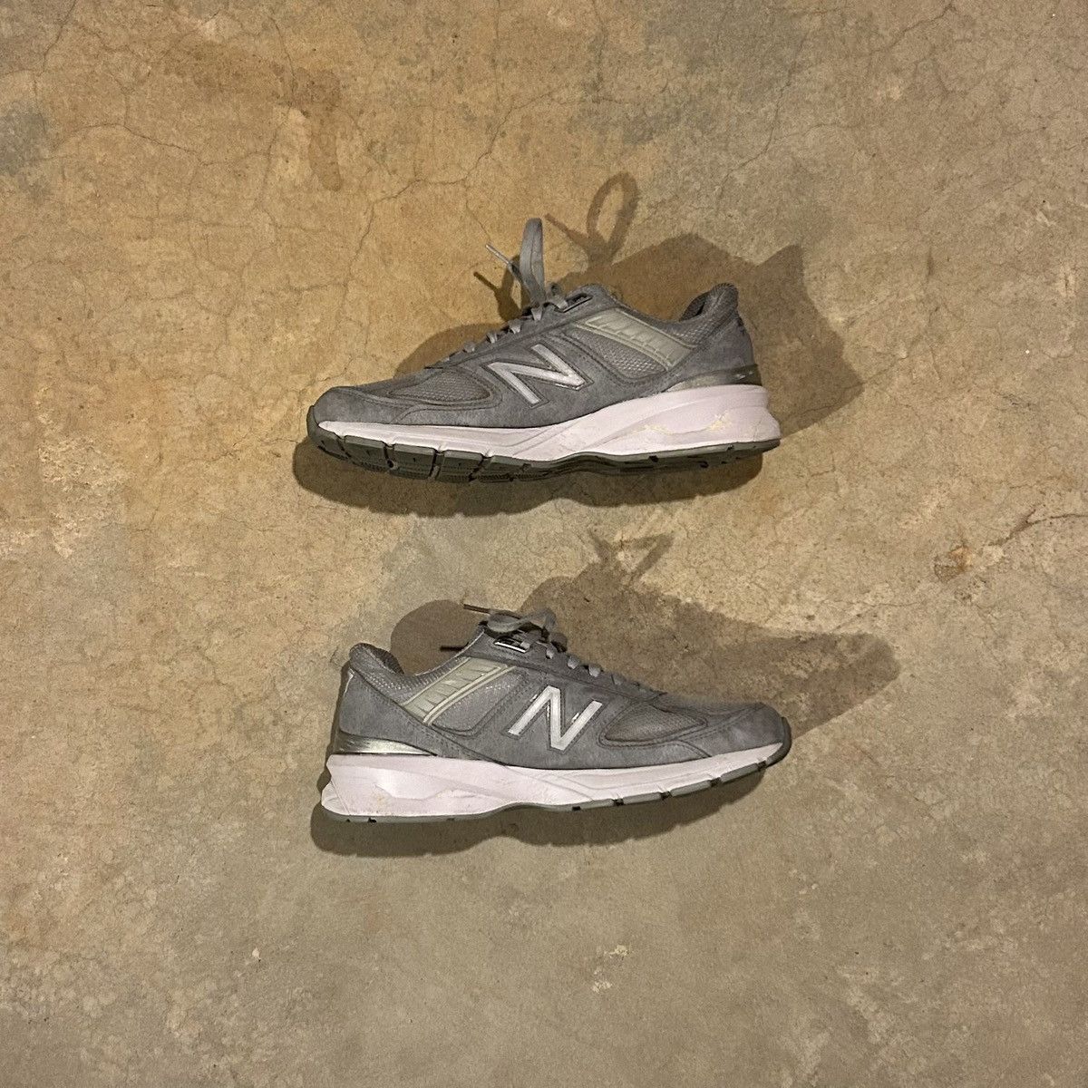 New Balance New Balance 990v5 Grey White US 10.5 Made in USA 🇺🇸 Size US 10.5 / EU 43-44 - 2 Thumbnail