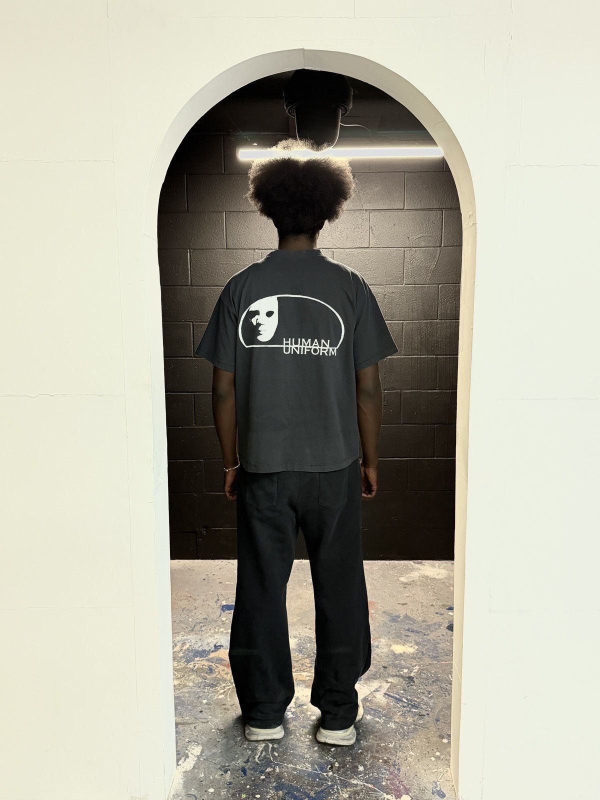 Vintage HUMAN UNIFORM Silhouette Tee Size US L / EU 52-54 / 3 - 3 Thumbnail