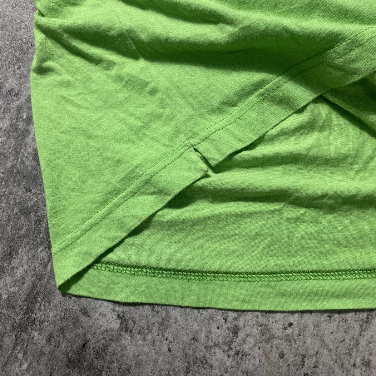 Versace Vintage Versace Sport Tshirt Size US L / EU 52-54 / 3 - 3 Thumbnail