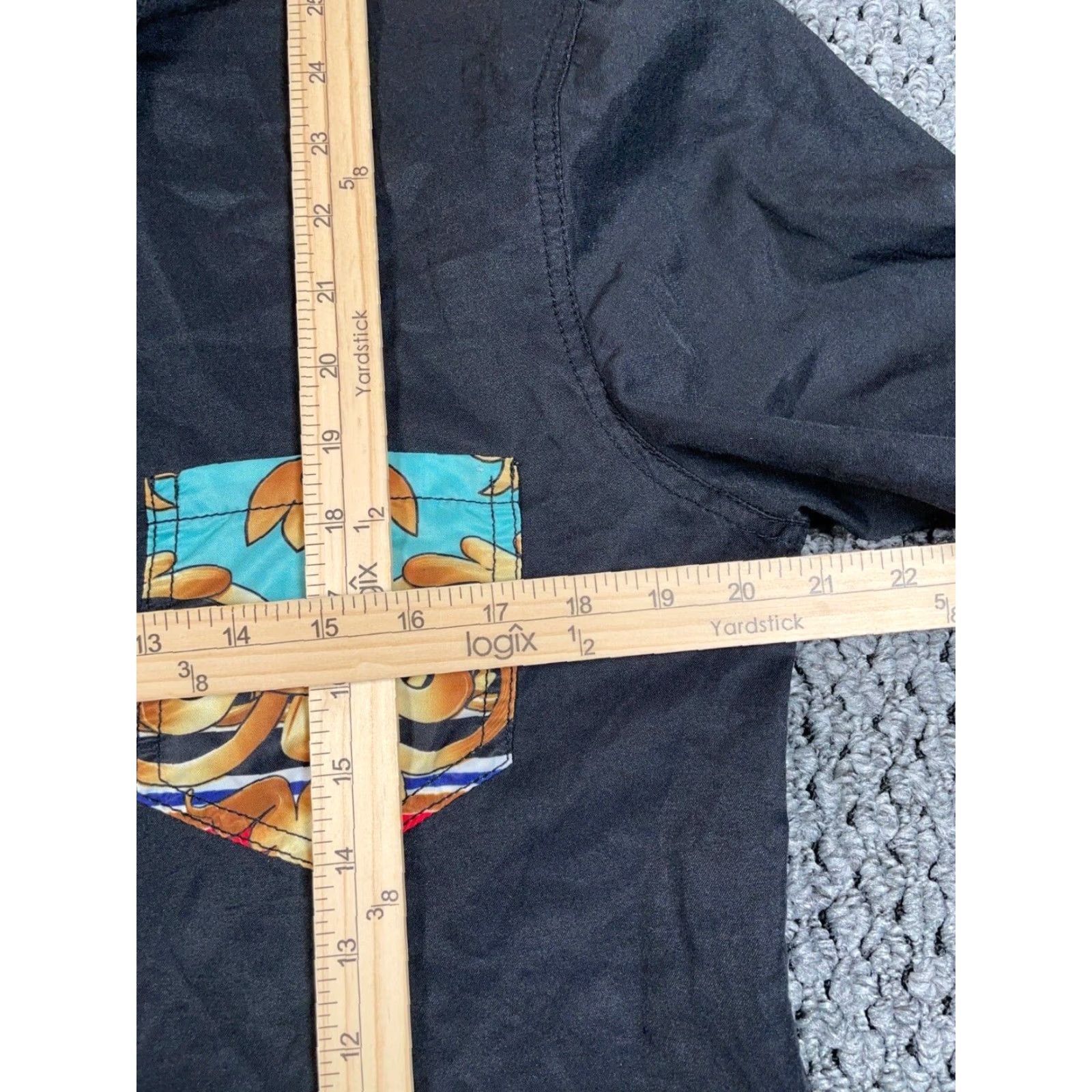 Vintage Tribal Sun Motif Pattern Shirt Adult Large Black Short Sleeve The Rock Cosplay Size US L / EU 52-54 / 3 - 5 Thumbnail