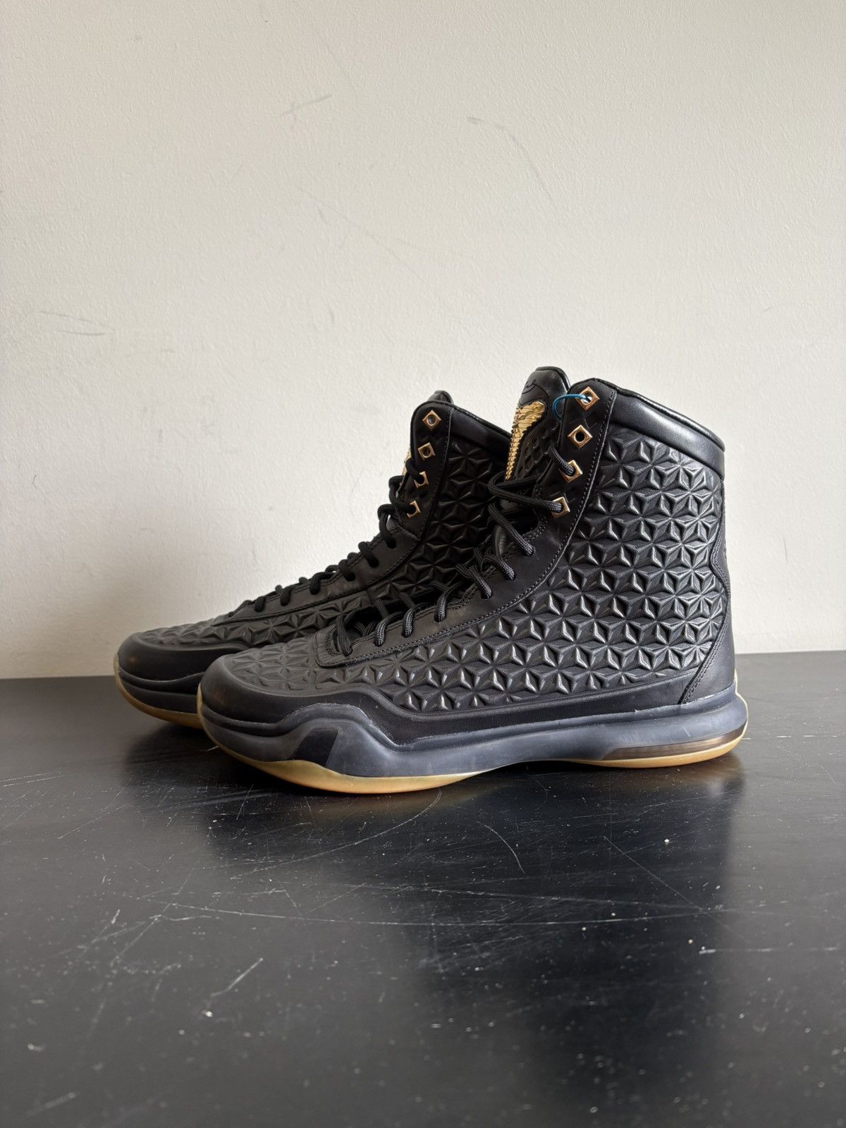 Nike Nike Kobe 10 Elite EXT High Black Gold Size US 10 / EU 43 - 1 Thumbnail