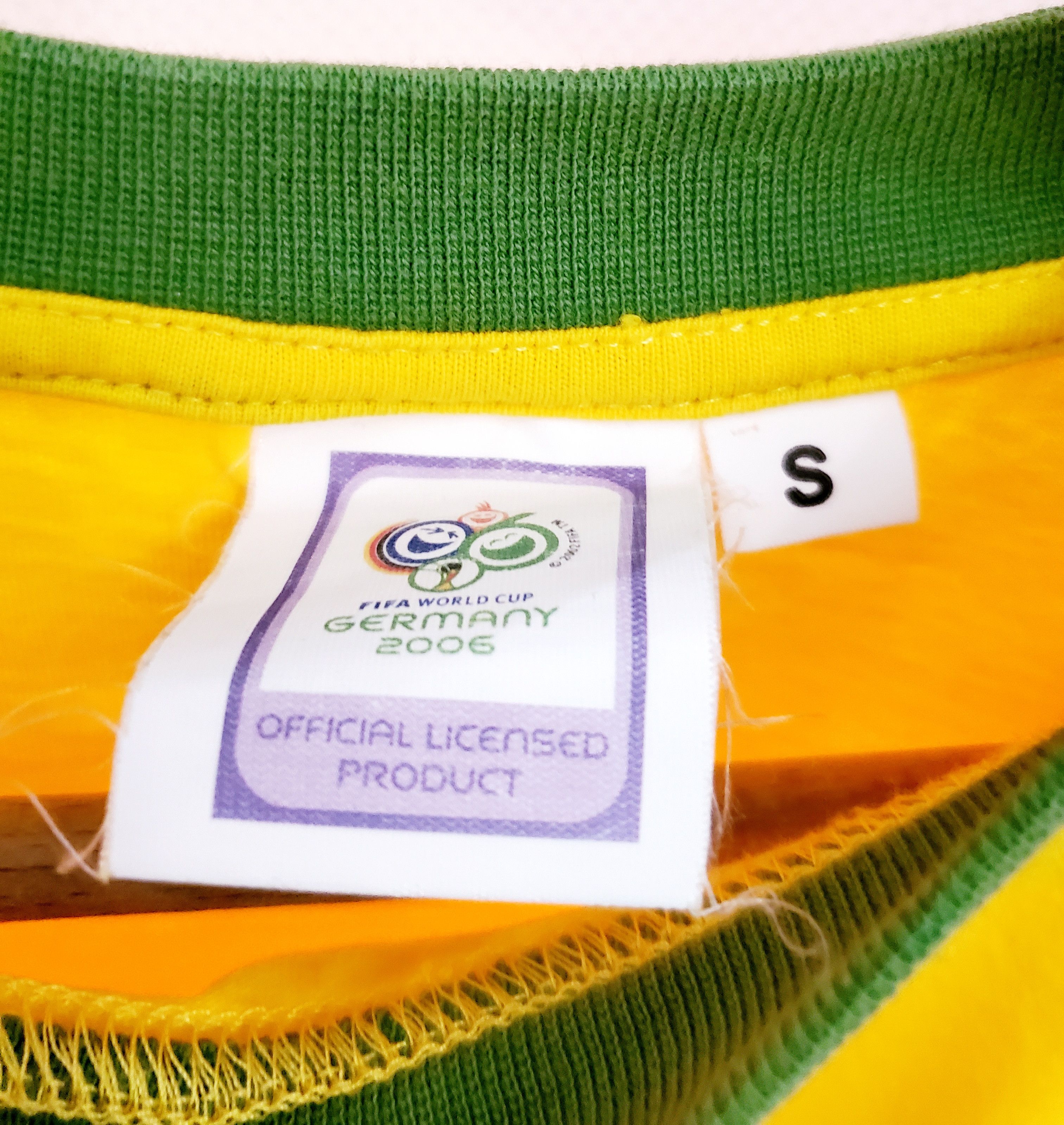 UEFA Vintage BRASIL Soccer Football Pele Ronaldo shirt new condit Size US M / EU 48-50 / 2 - 3 Thumbnail
