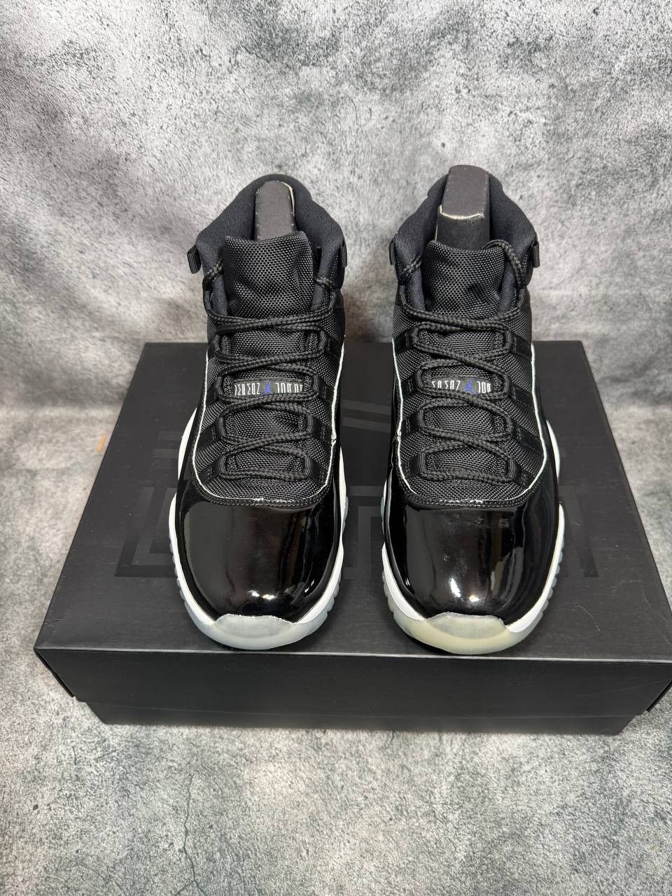 Jordan Brand Size 10.5 | Jordan 11 Space Jam With Box | Brand New Size US 10.5 / EU 43-44 - 6 Thumbnail