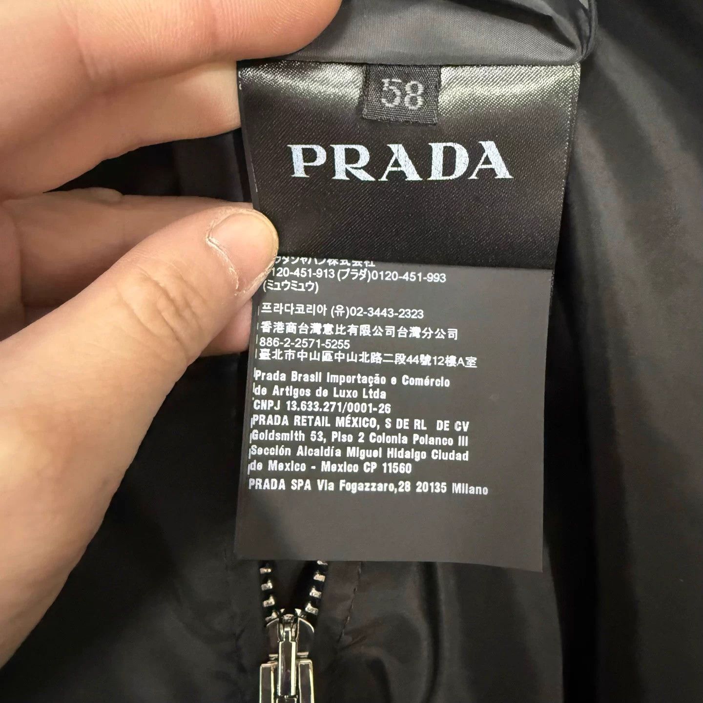 Prada Prada double-faced chest triangle logo black nylon jacket 58 Size US XXL / EU 58 / 5 - 4 Thumbnail