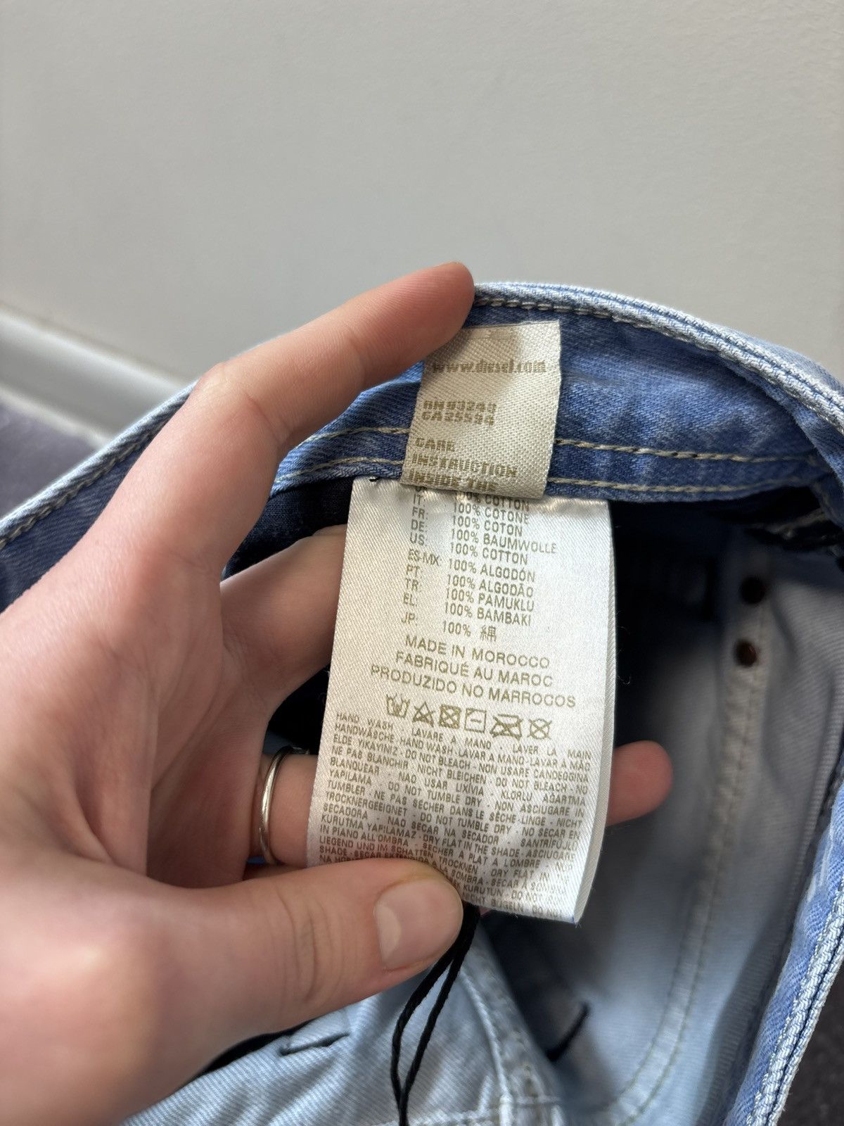 Diesel Diesel Iakop NWT Men’s Regular Slim Tapered Blue Denim Jeans Size US 28 / EU 44 - 12 Thumbnail