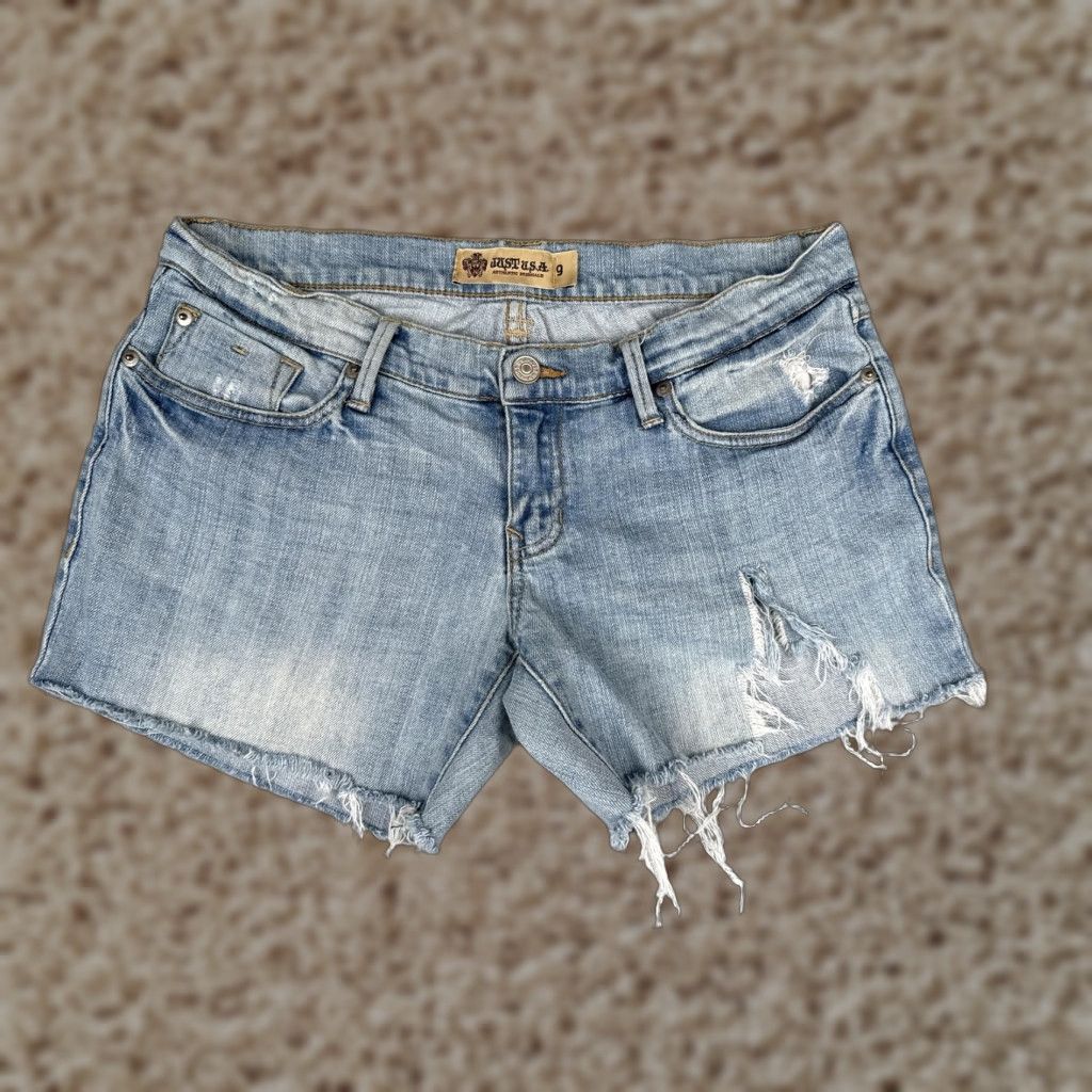 Denime JUST U.S.A. Shorts Juniors 9 Blue Denim Cutoff Distressed Frayed Hem Stretch 29x5 Womens Short Size 30" / US 8 / IT 44 - 1 Thumbnail