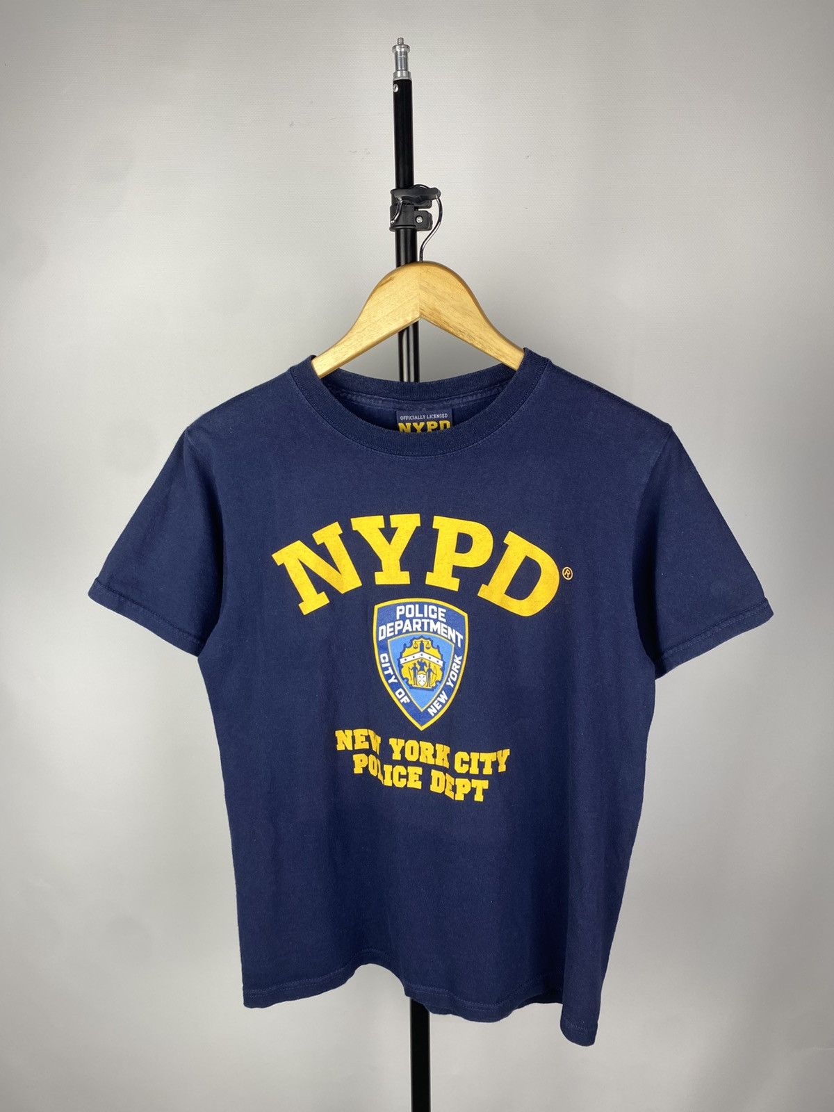 Vintage Vintage NYPD T Shirt Mens Blue Y2K New York Police Size US S / EU 44-46 / 1 - 1 Thumbnail