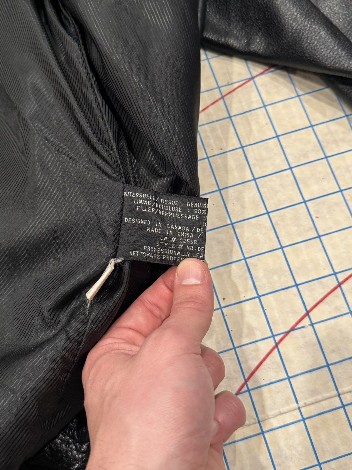 Danier Vintage Danier Leather Blazer Car Coat Mens Size Large Black Size US L / EU 52-54 / 3 - 9 Thumbnail