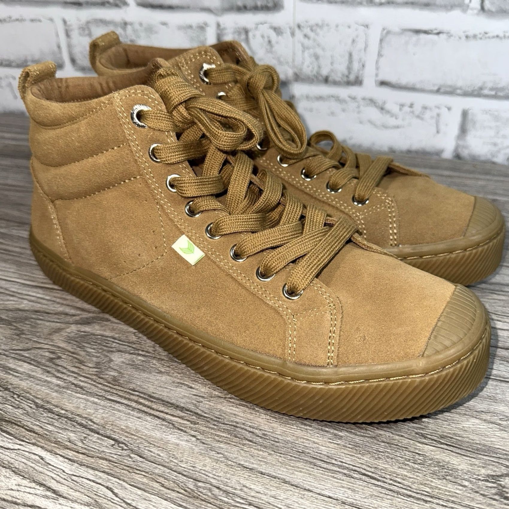Vintage Cariuma All Camel Suede Unisex OCA Sneaker High Top Men’s 8.5 Women’s 10 EU 41 Size M / US 6-8 / IT 42-44 - 2 Thumbnail