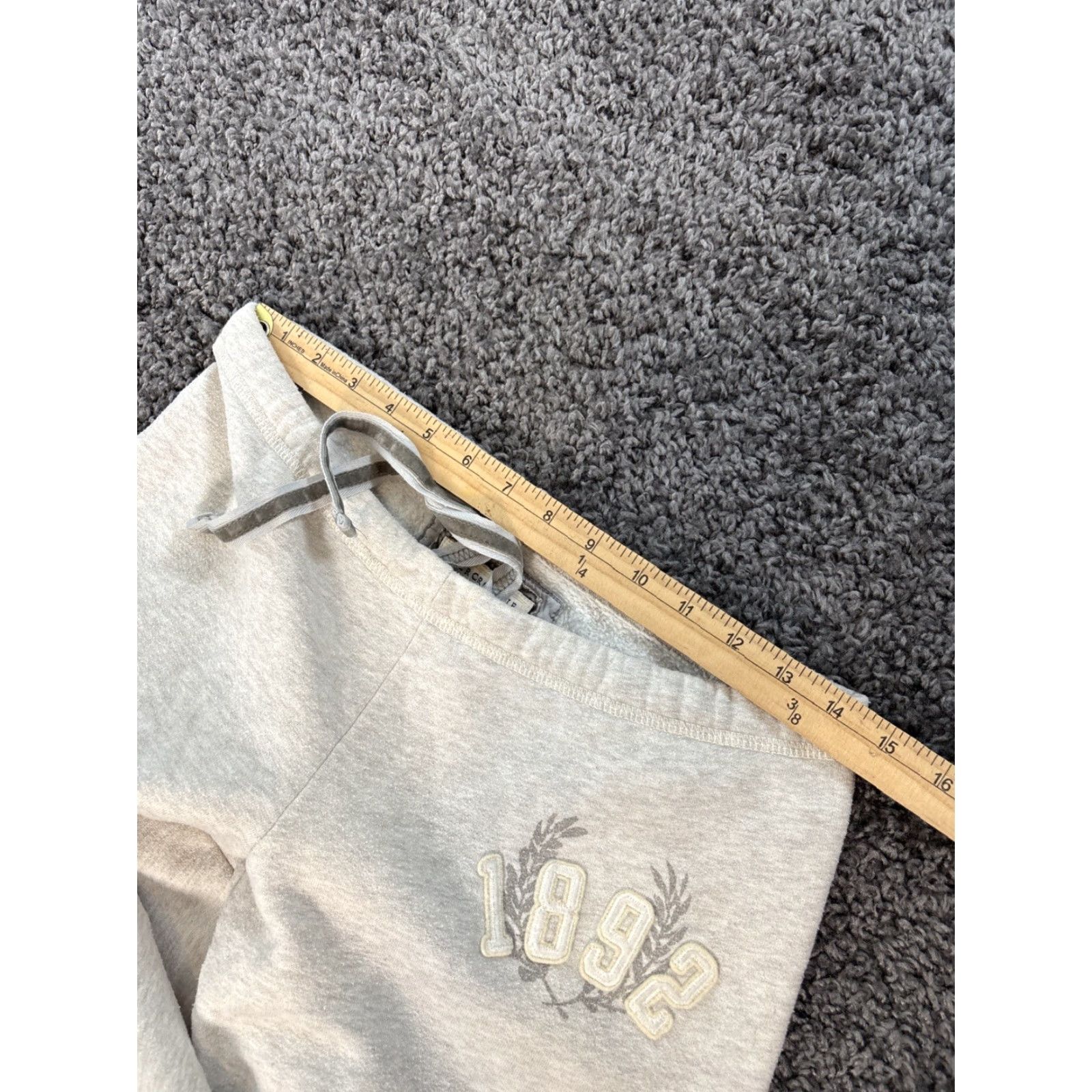 Abercrombie & Fitch VINTAGE Abercrombie Sweatpants Womens XS Spell Out Baggy 1892 Fleece Y2K Gray Logo Pants Womens XS Size 26" / US 2 / IT 38 - 5 Thumbnail