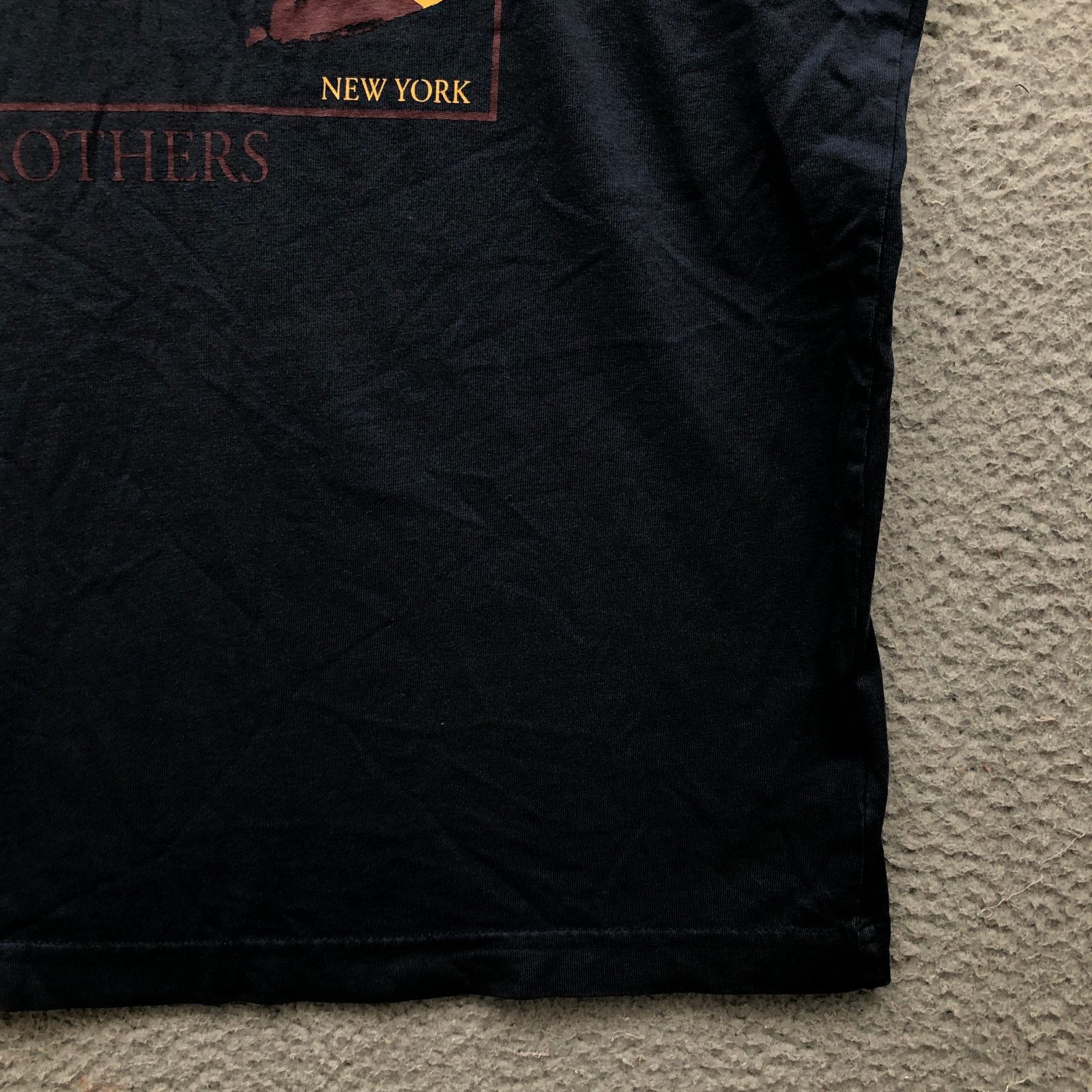 Brooks Brothers Brooks Brothers New York T-Shirt Men Large Short Sleeve Navy Size US L / EU 52-54 / 3 - 9 Thumbnail