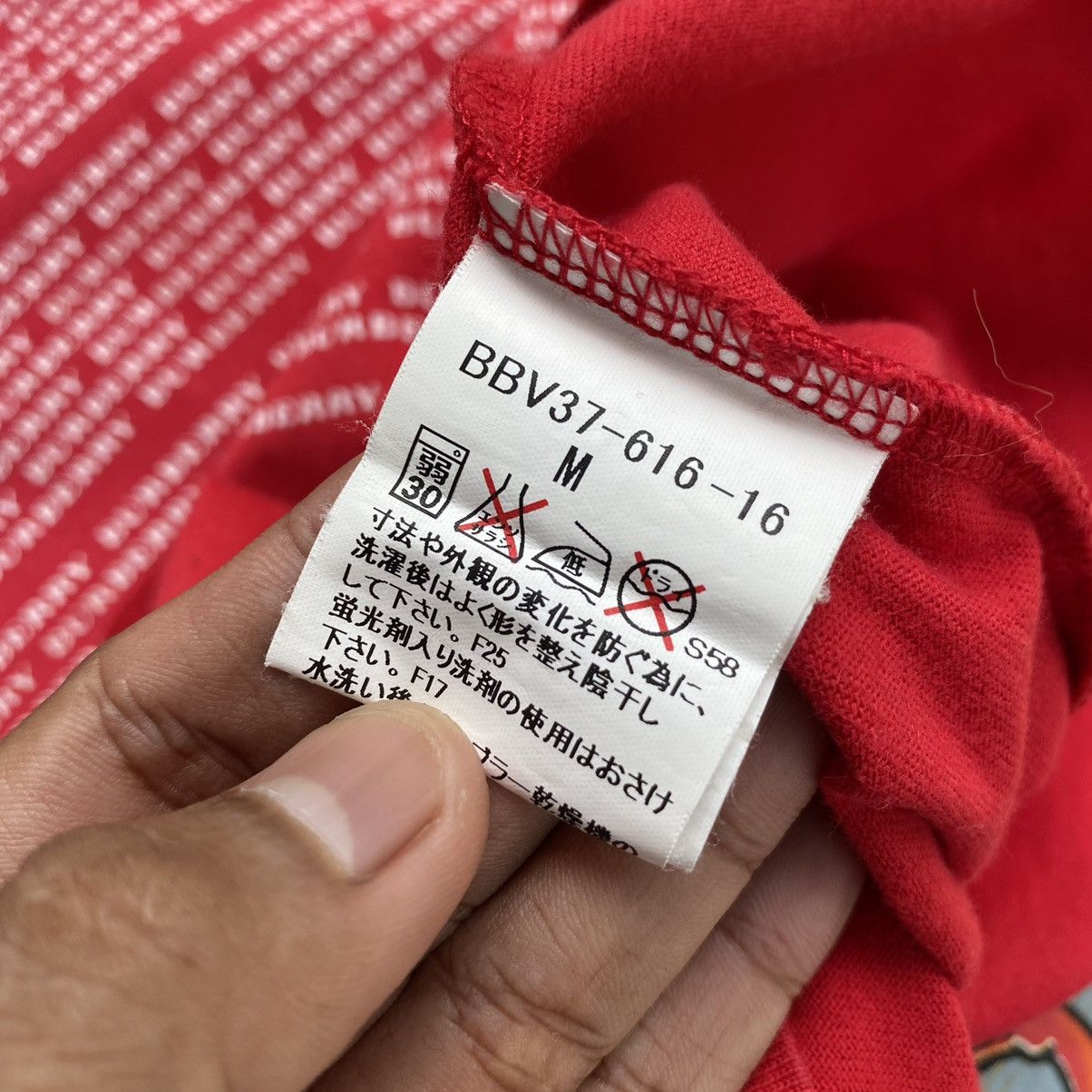 Burberry Vintage Burberry London Shirt Spellout Burberry Sunfaded Size US S / EU 44-46 / 1 - 12 Thumbnail