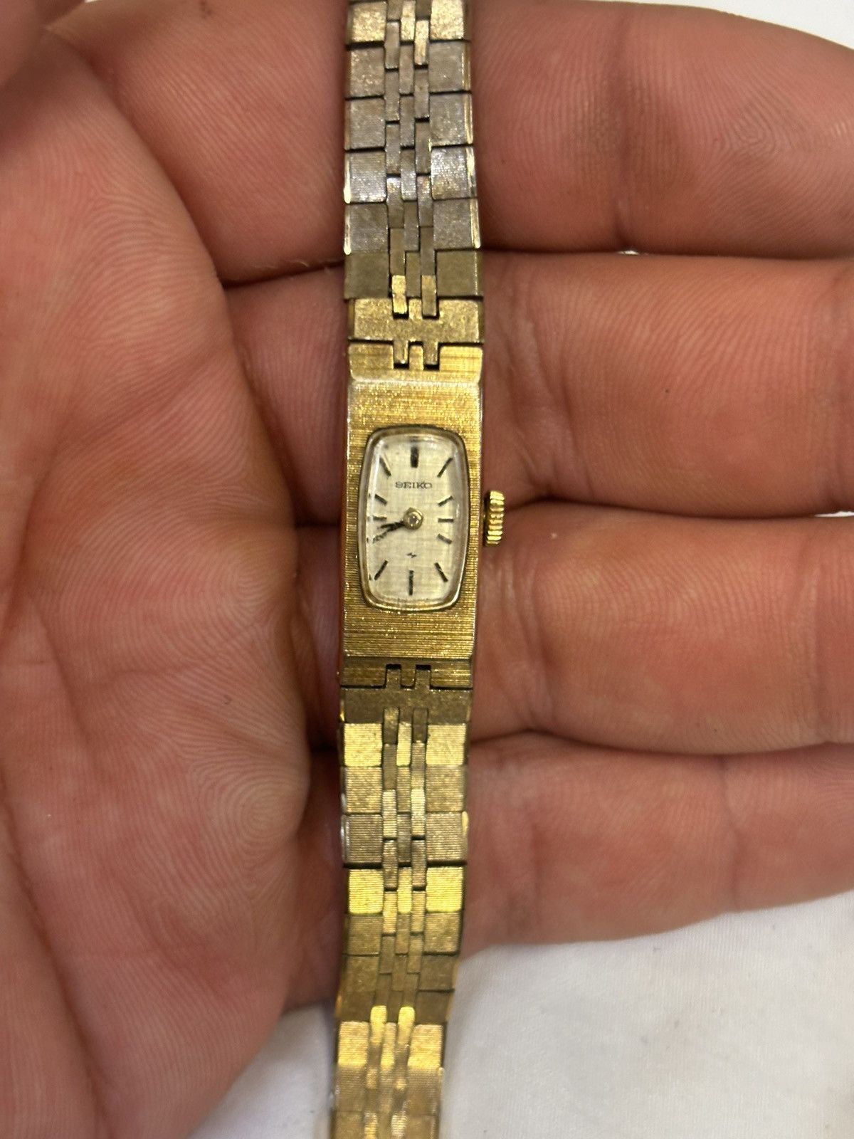 Seiko Vintage Seiko 1520-3339 Gold Tone Womens Mechanical Watch. Size ONE SIZE - 1 Thumbnail