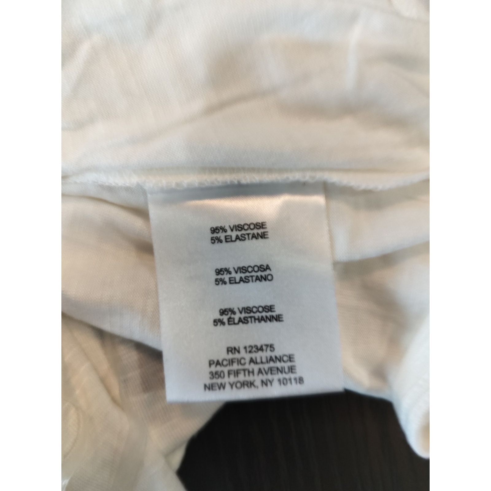 Jones New York Jones New York Signature Cold Shoulder Top Ivory S Size S / US 4 / IT 40 - 8 Thumbnail
