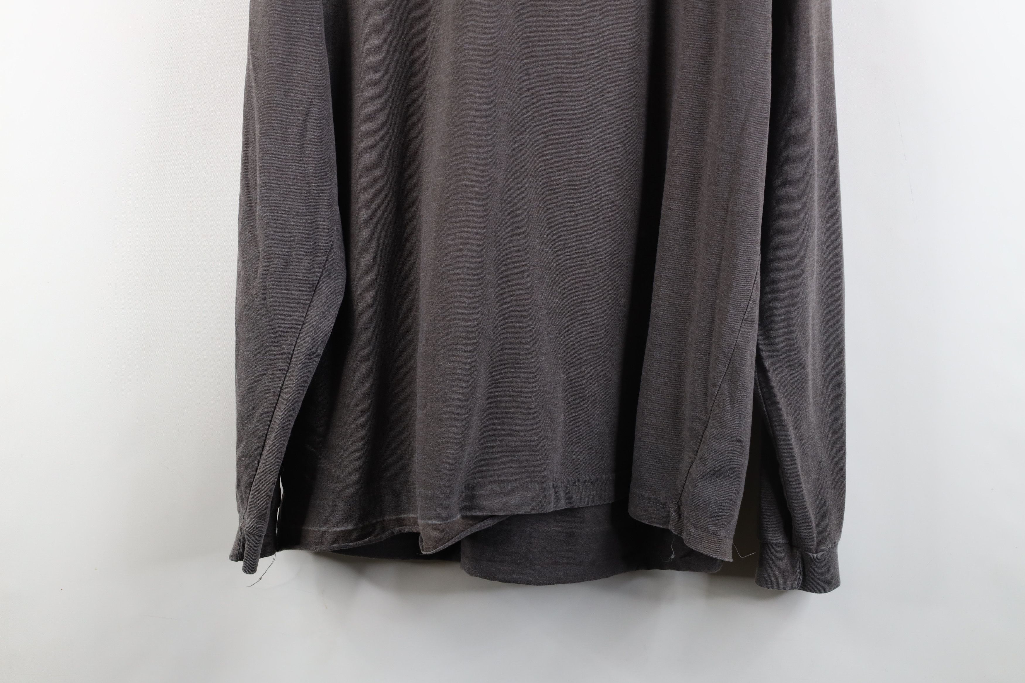 Vintage Vintage 90s Streetwear Long Sleeve Henley T-Shirt Dark Gray Size US XL / EU 56 / 4 - 14 Thumbnail