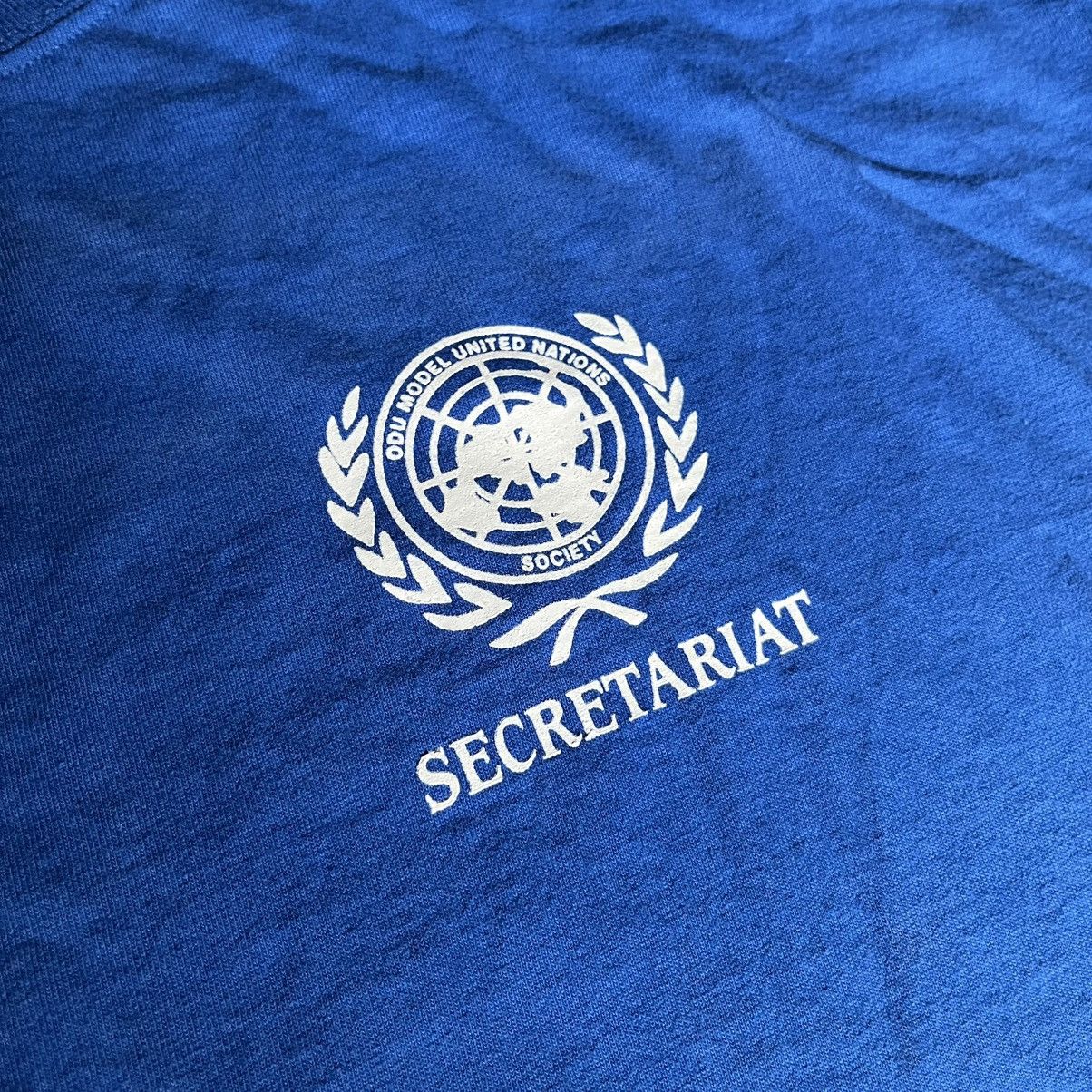 Vintage Vintage UN United Nations World Economic Forum Globalist Tee Size US XL / EU 56 / 4 - 6 Thumbnail