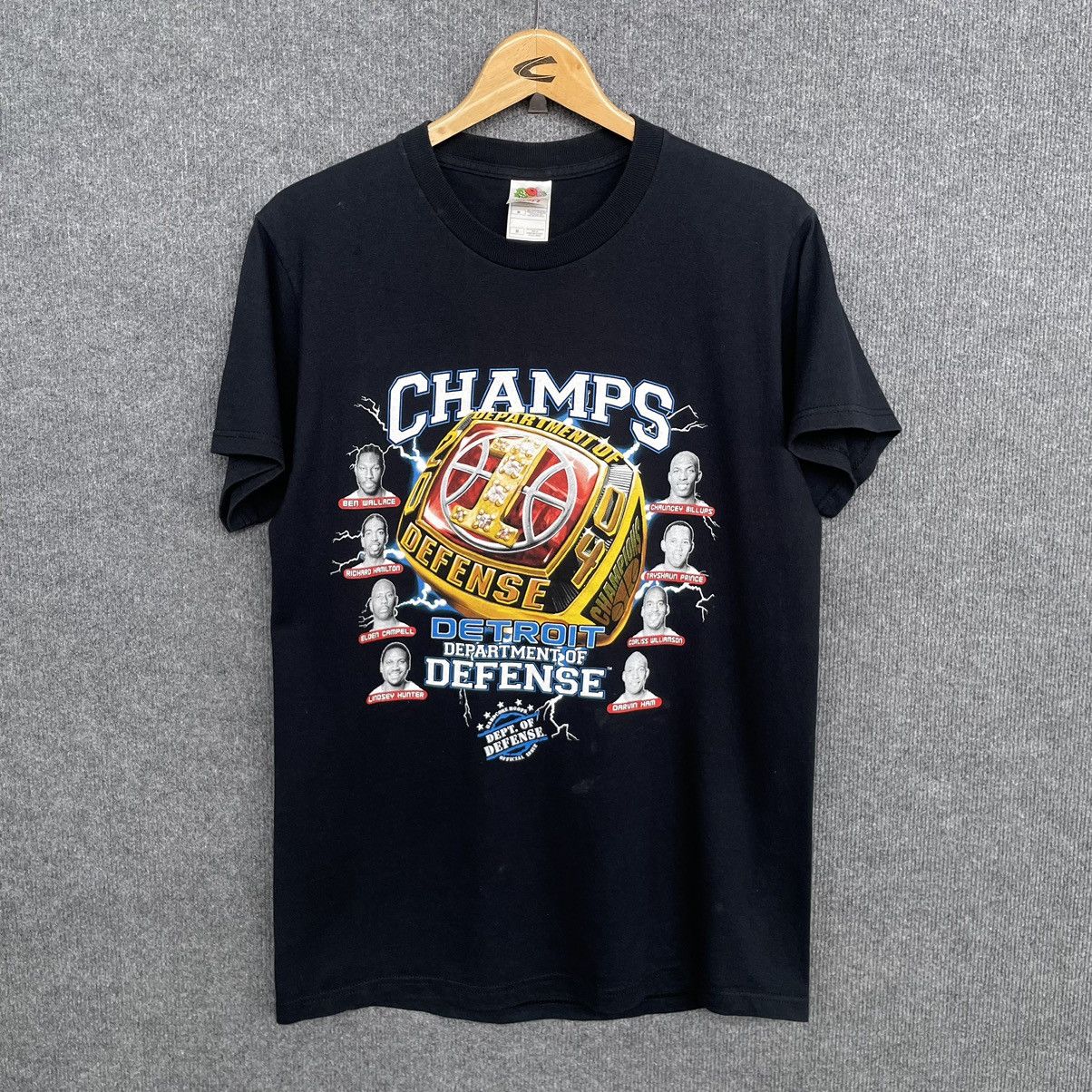 NBA × Vintage 2004 Detroit Pistons Department Of Defense Ring Rap T Shirt Size US M / EU 48-50 / 2 - 1 Thumbnail