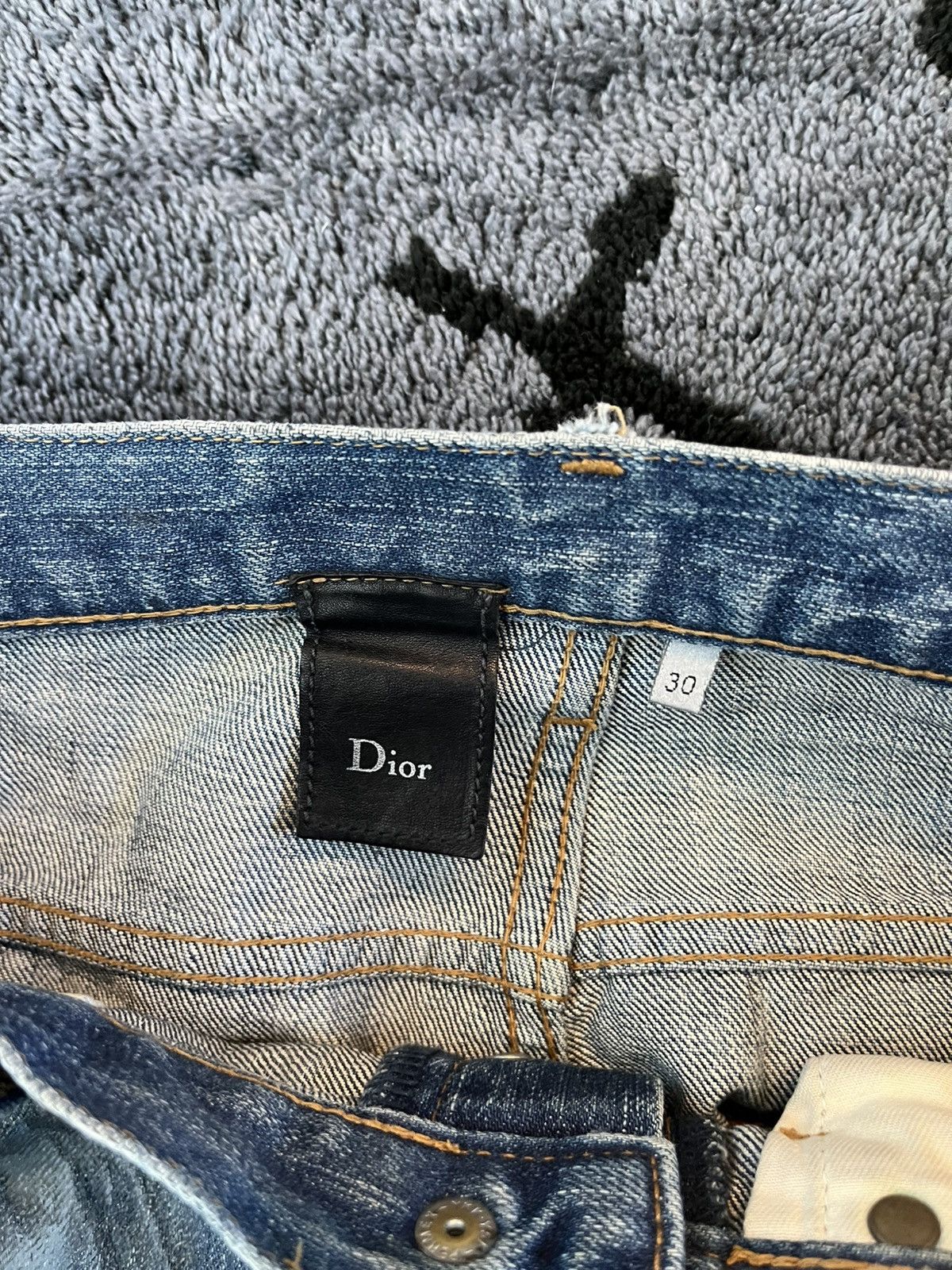 Dior Dior Homme by Hedi Slimane Luster Waxed Denim Jeans Size US 30 / EU 46 - 11 Thumbnail
