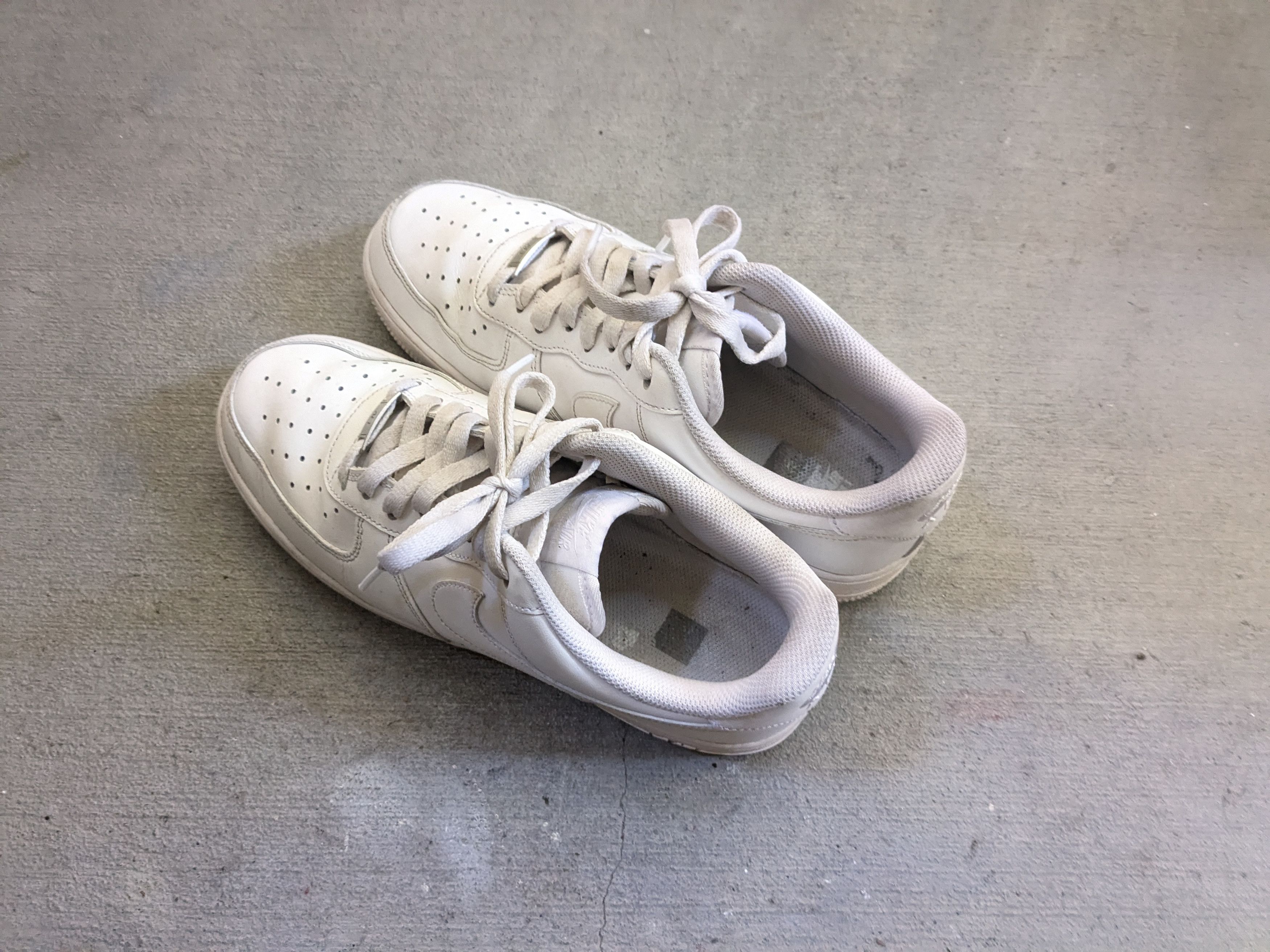 Nike Nike Air Force 1 AF1 Triple White 10 Low DD8959-100 Size US 10 / EU 43 - 12 Thumbnail