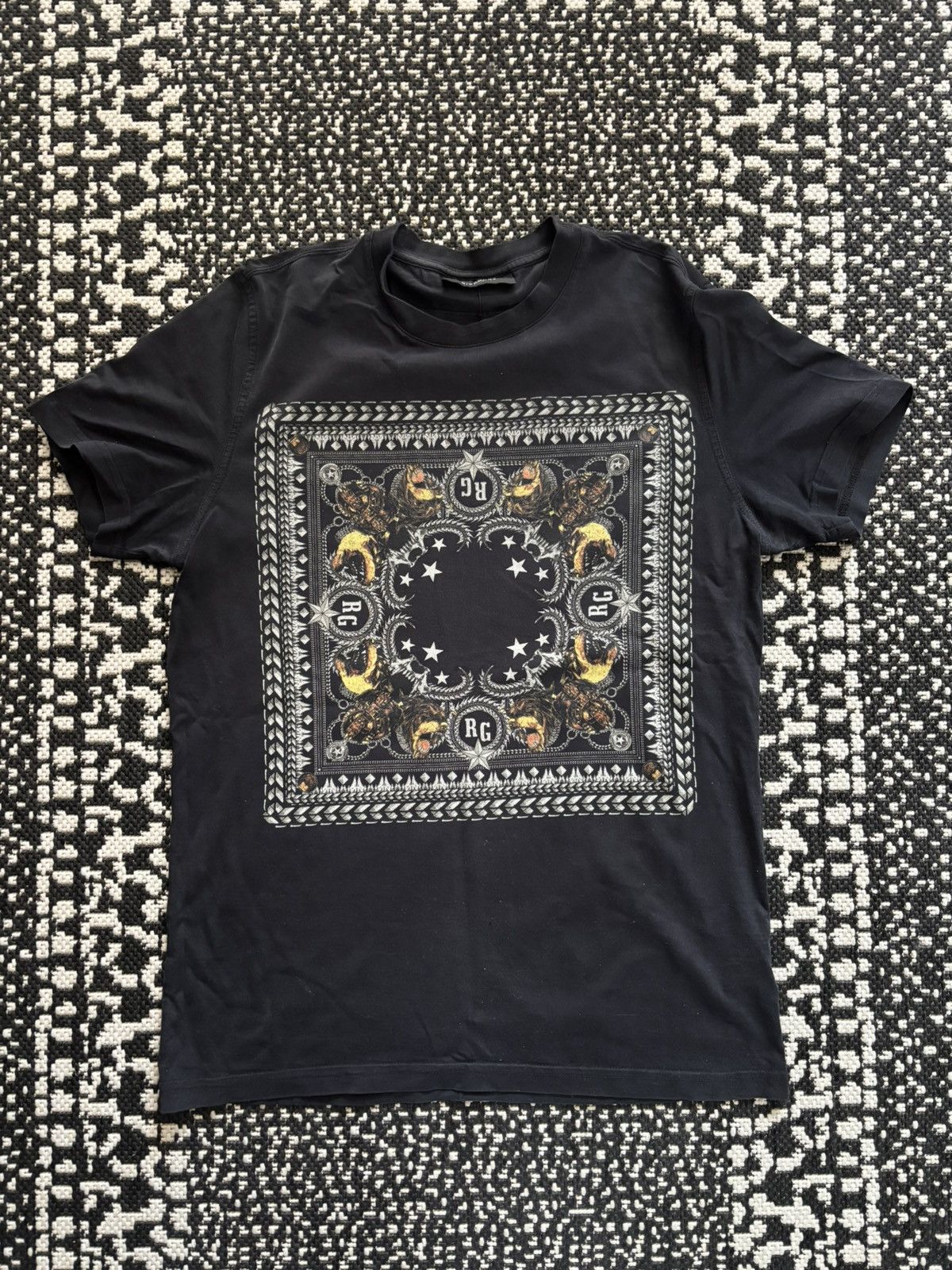 Givenchy × Riccardo Tisci Givenchy by Riccardo Tisci SS15 orchid