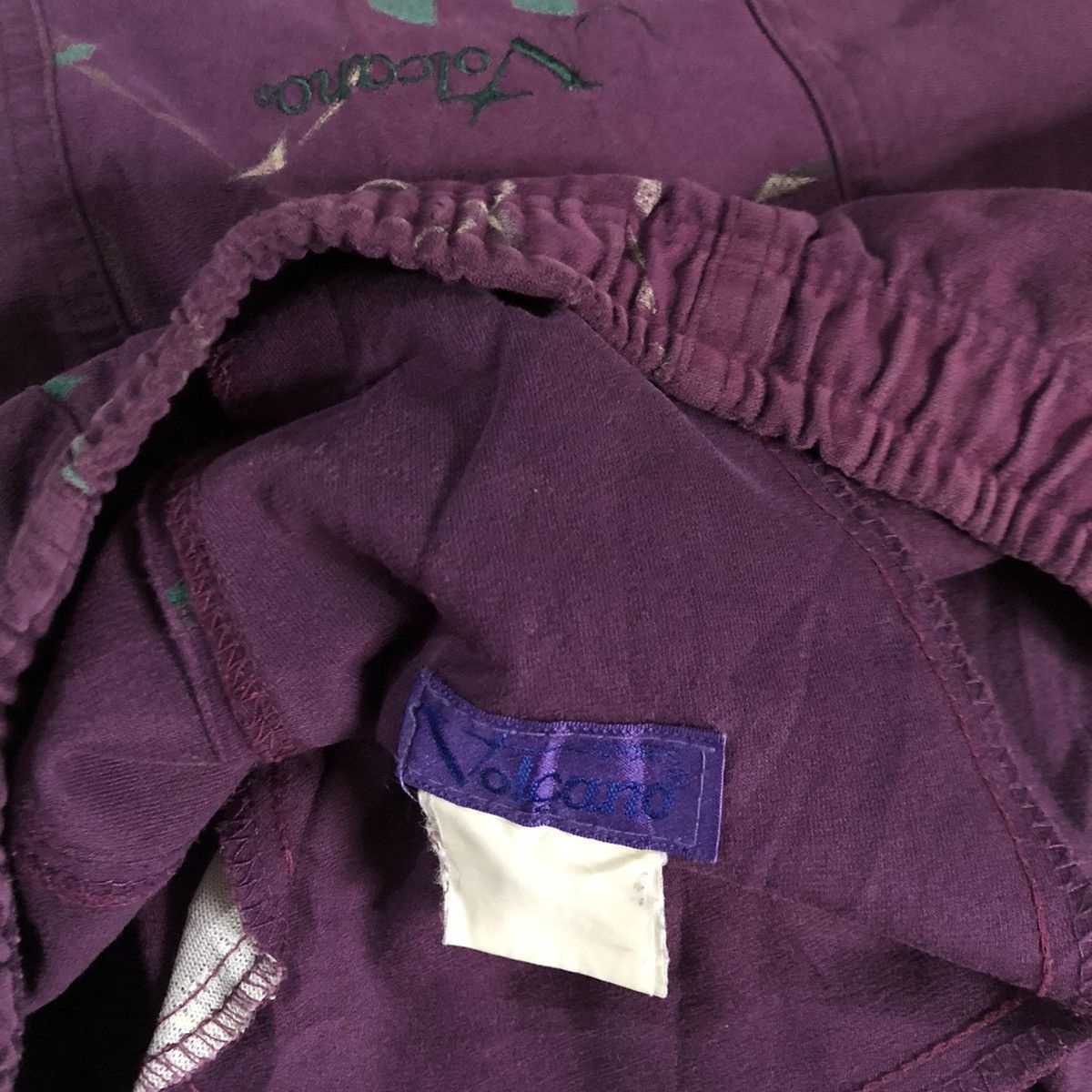Vintage Vintage 80s Casual Volcano Tracksuit Set Size US L / EU 52-54 / 3 - 8 Thumbnail