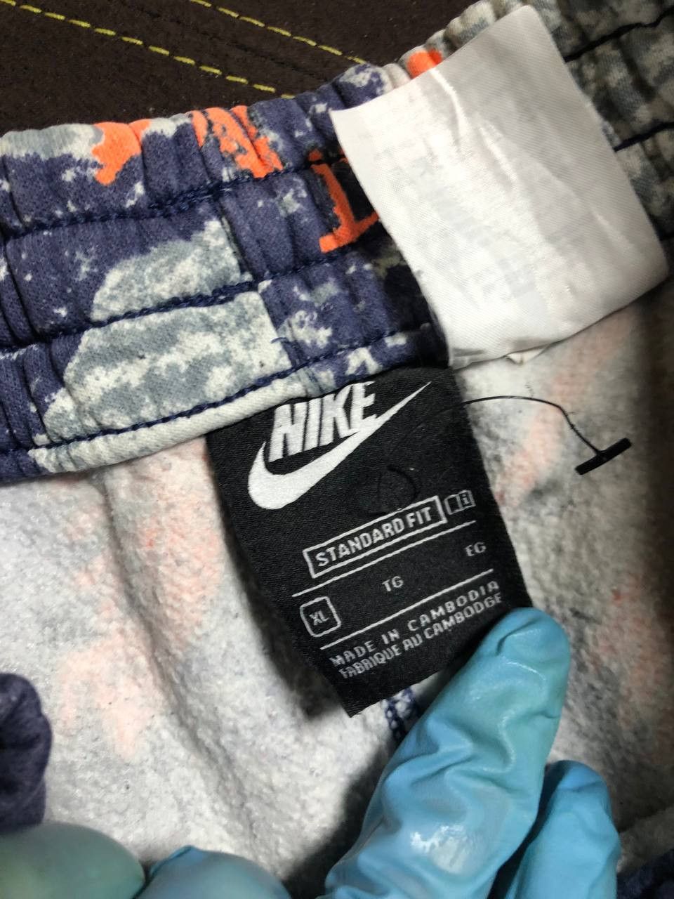 Nike Boys Nike Logo Multicolor Jogger Sweatpants Standard Fit Size US 29 - 4 Thumbnail