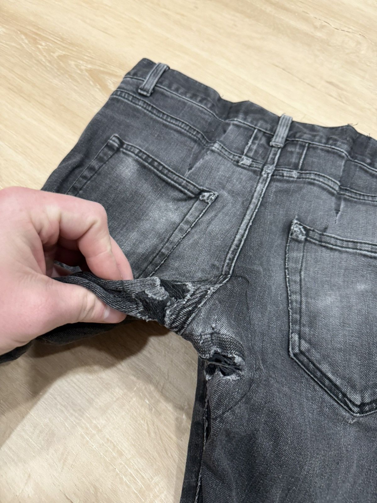 Saint Laurent Paris Saint Laurent Distressed Skinny Denim Jeans Size US 30 / EU 46 - 10 Thumbnail