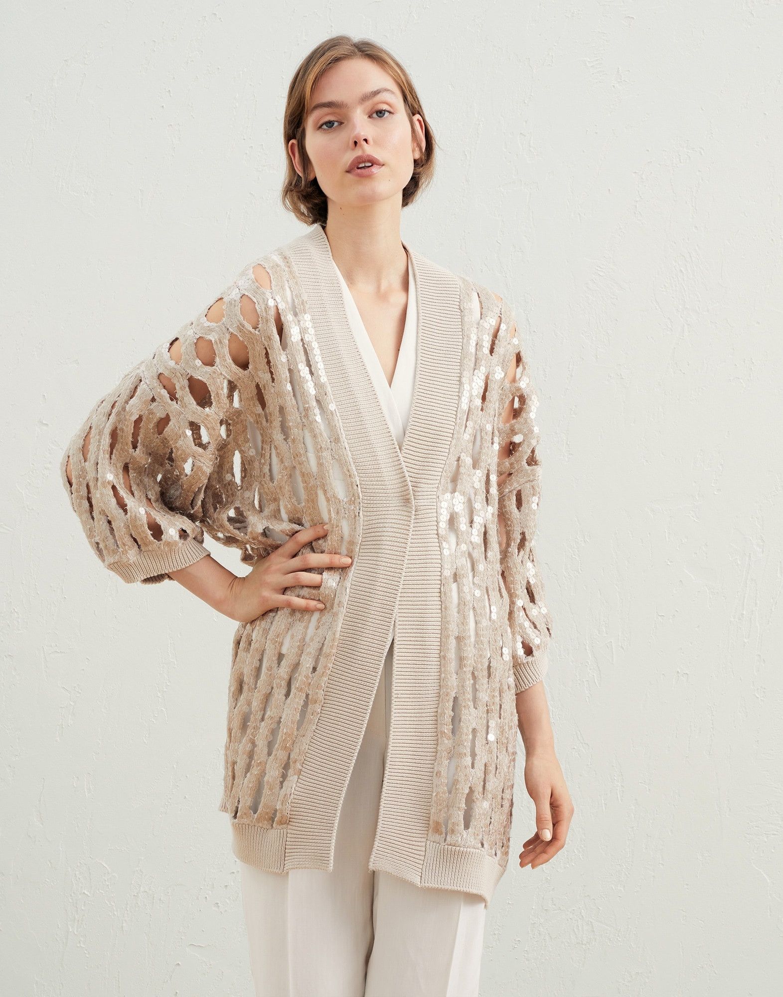 Brunello Cucinelli o1y0725 Cardigan in Beige Size XS / US 0-2 / IT 36-38 - 1 Thumbnail